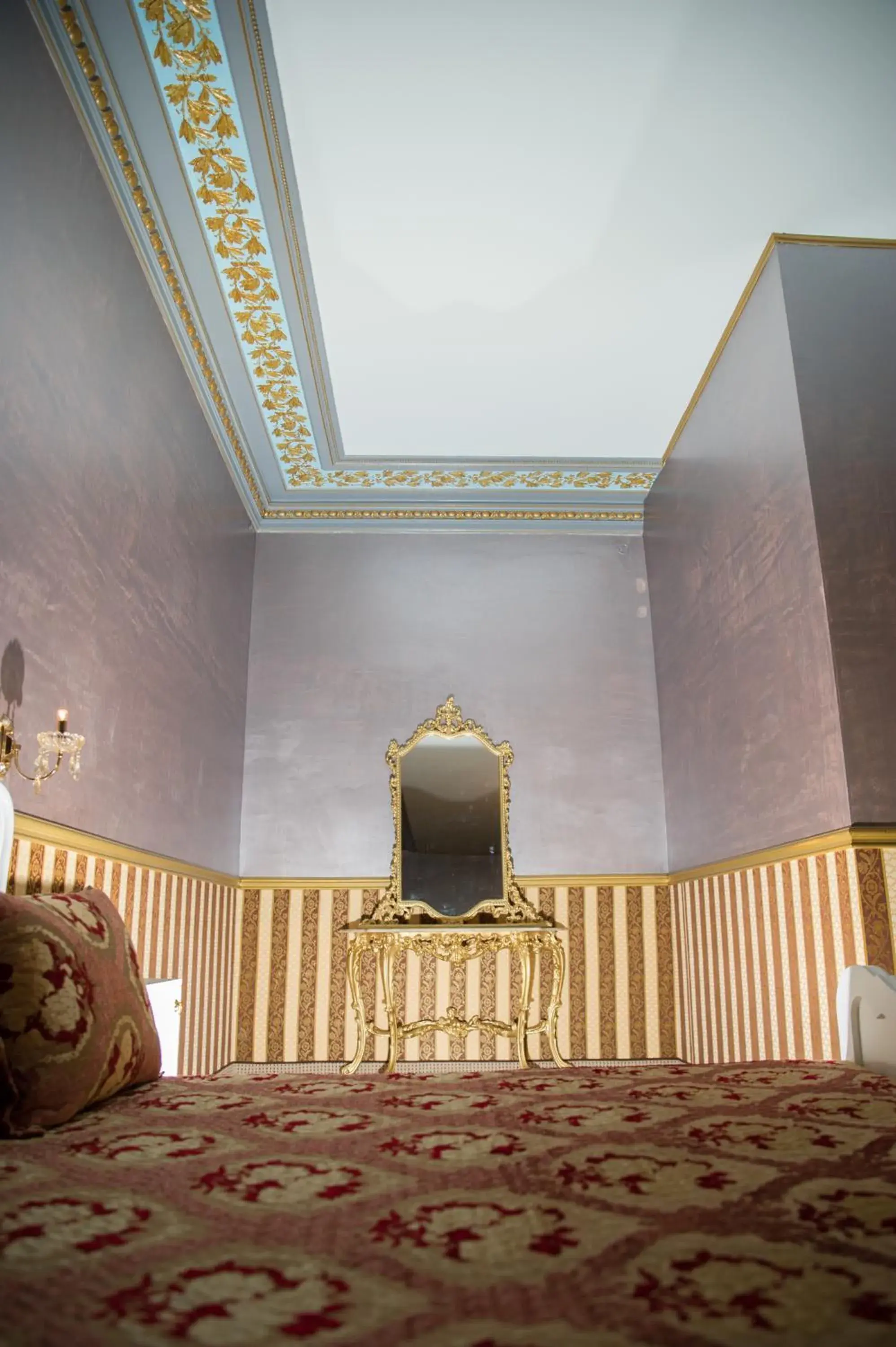 Superior Double Room in NF Palace Old City Bucharest Superior Double Room in NF Palace Old City Bucharest