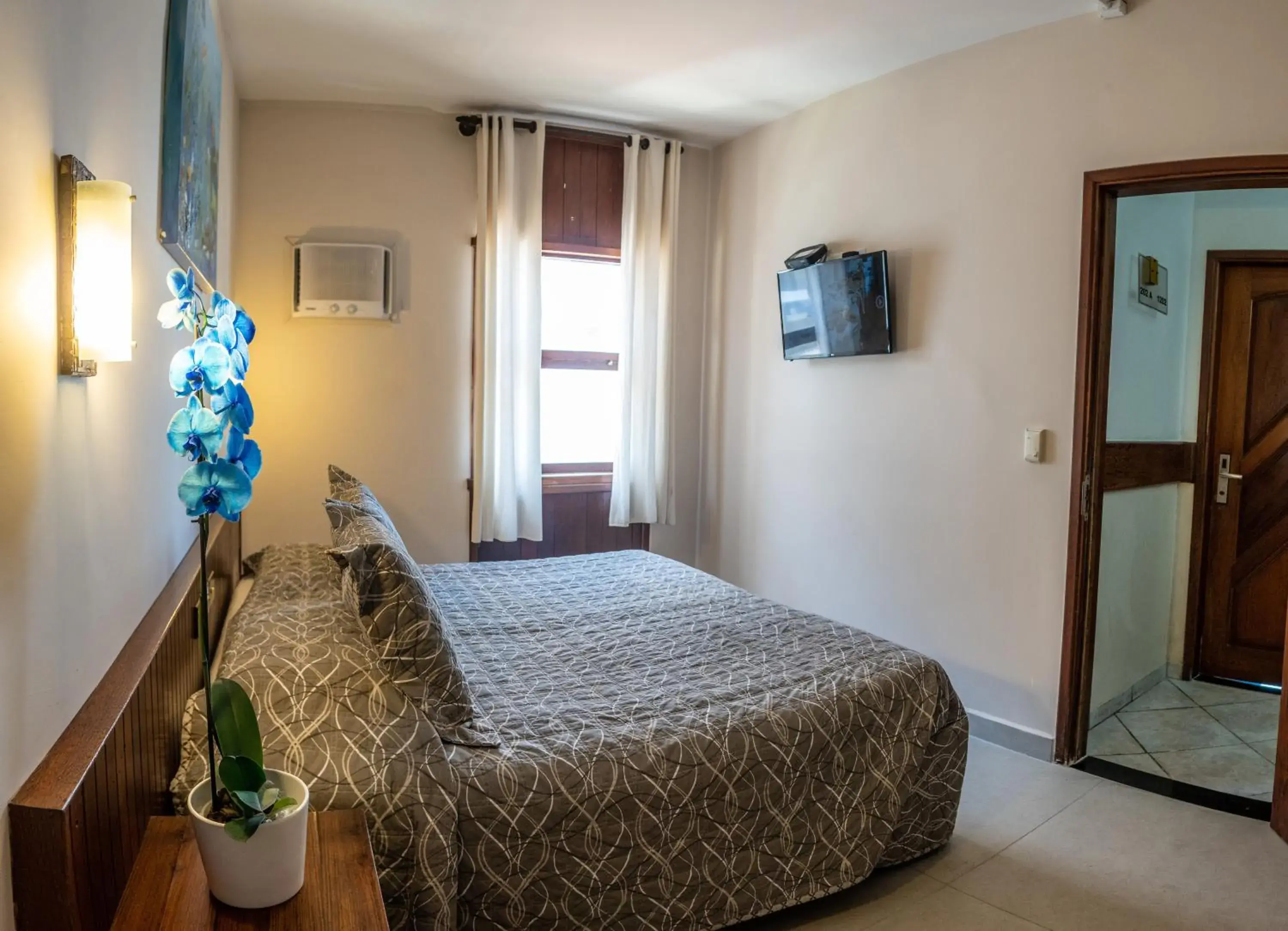 Comfort Room in Strand Hotel Guarujá Frente Mar Comfort Room in Strand Hotel Guarujá Frente Mar