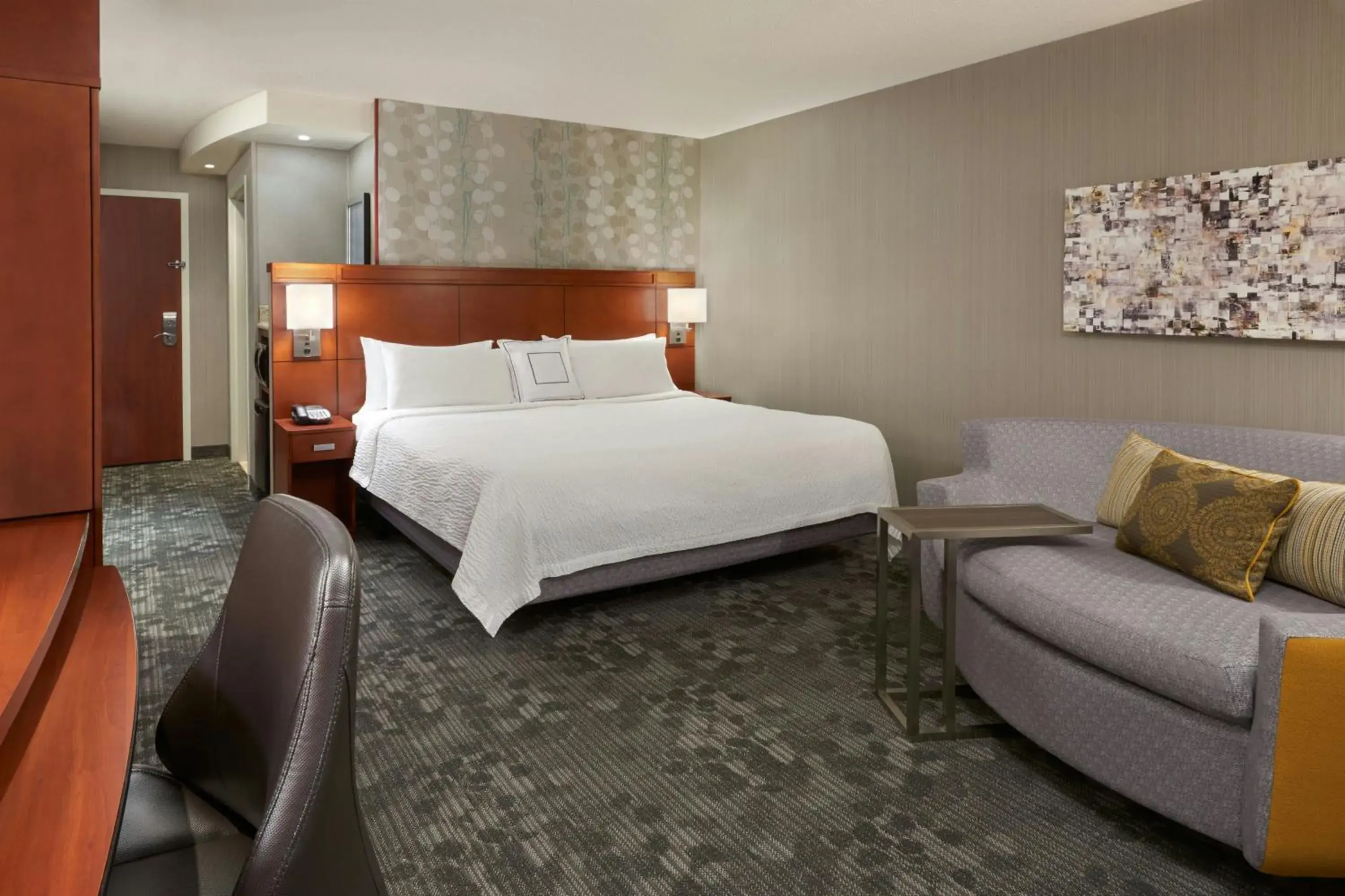 King Room with Sofa Bed in Courtyard by Marriott Kingston Highway 401 King Room with Sofa Bed in Courtyard by Marriott Kingston Highway 401