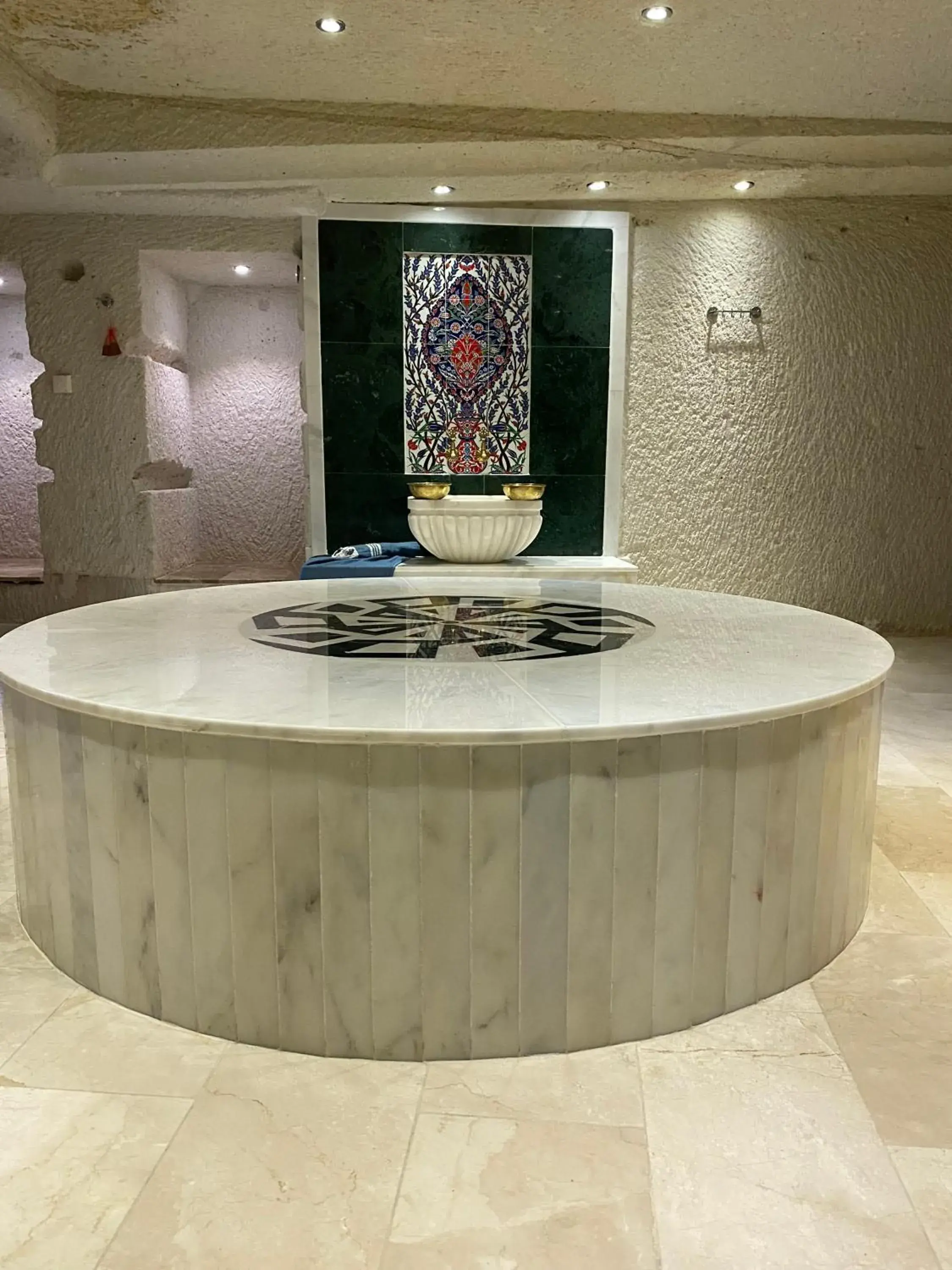 King Suite with Spa Bath in Abu Hayat Cave Suites King Suite with Spa Bath in Abu Hayat Cave Suites