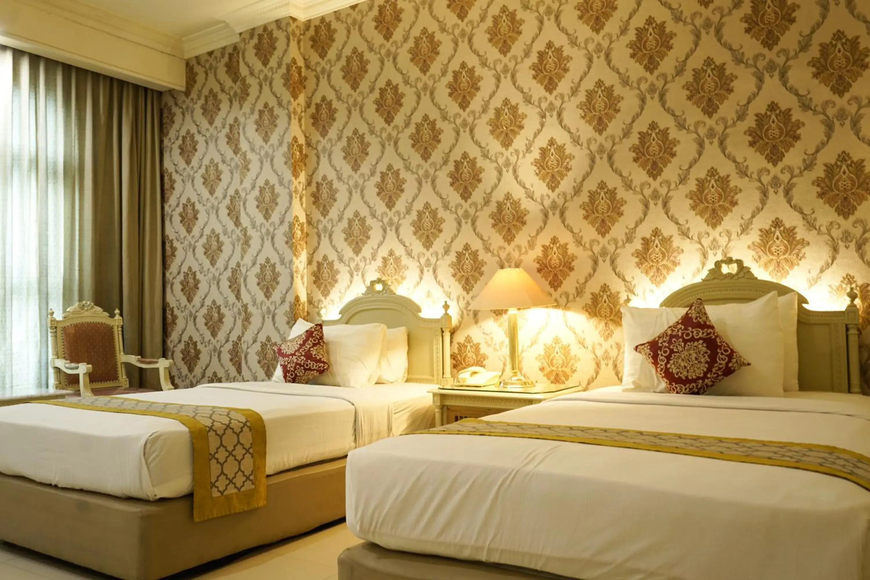 Business Double or Twin Room in Hotel Indah Palace Solo Business Double or Twin Room in Hotel Indah Palace Solo