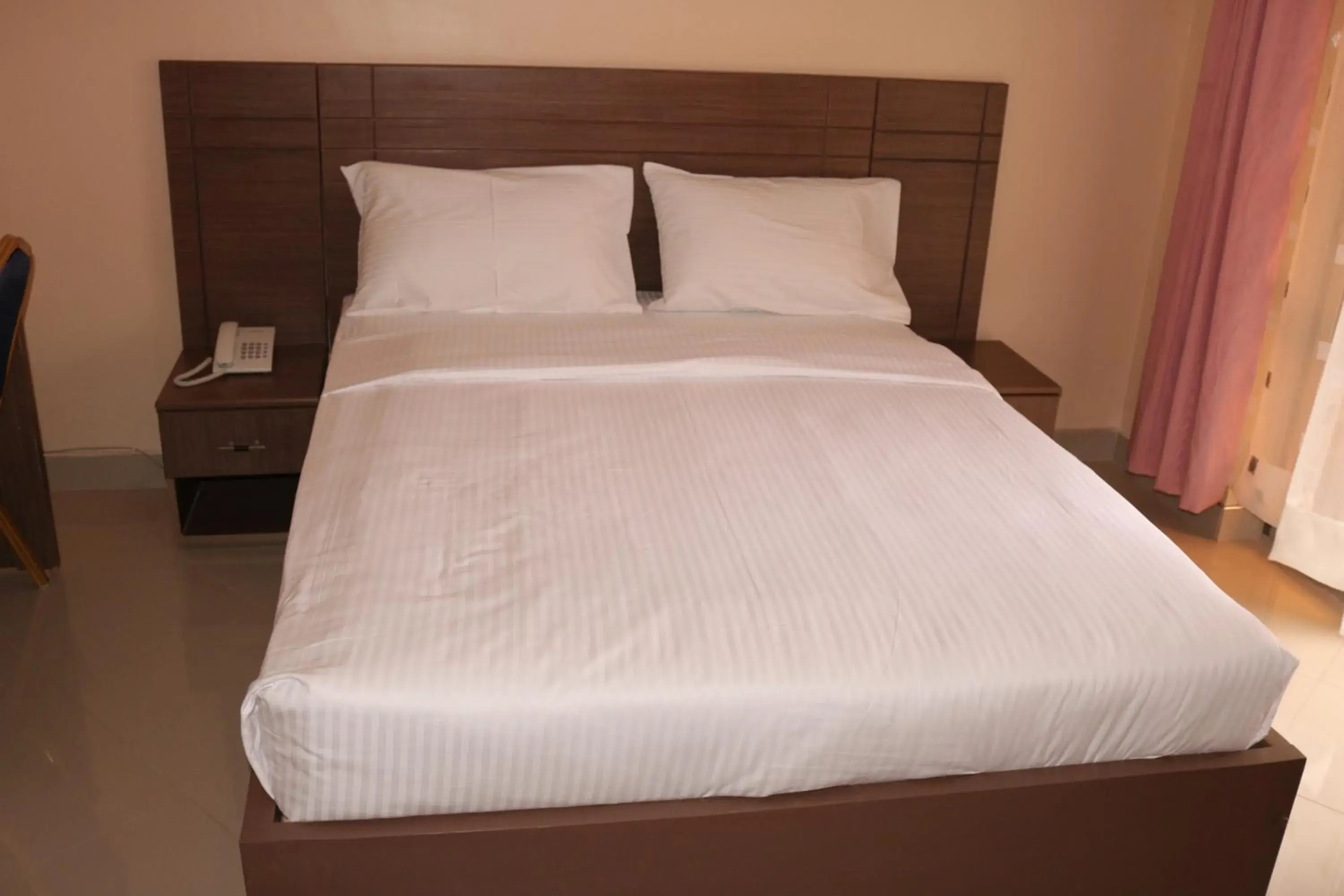 Double Room in Agenda 2000 Hotels Ltd Double Room in Agenda 2000 Hotels Ltd