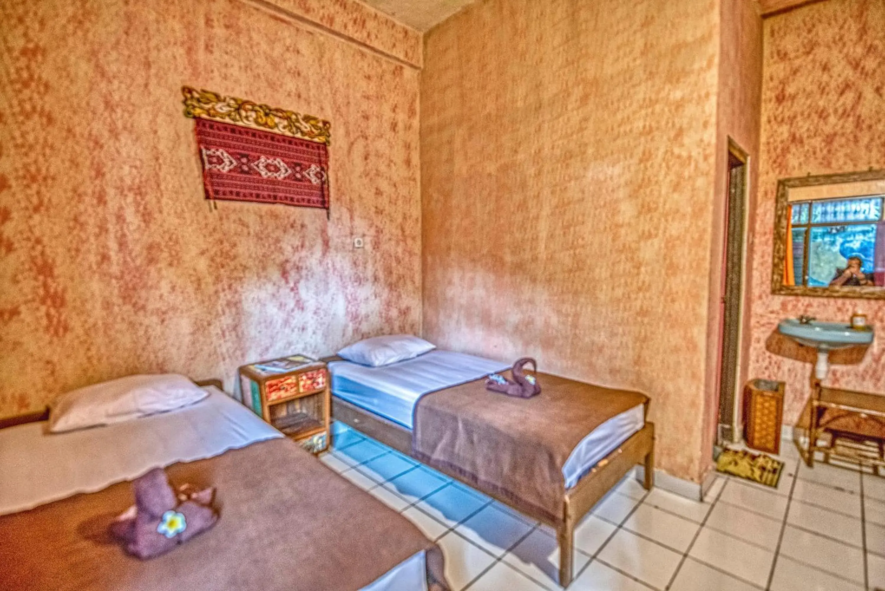 Single Bed in Dormitory Room in Lovina Central Hostel Single Bed in Dormitory Room in Lovina Central Hostel