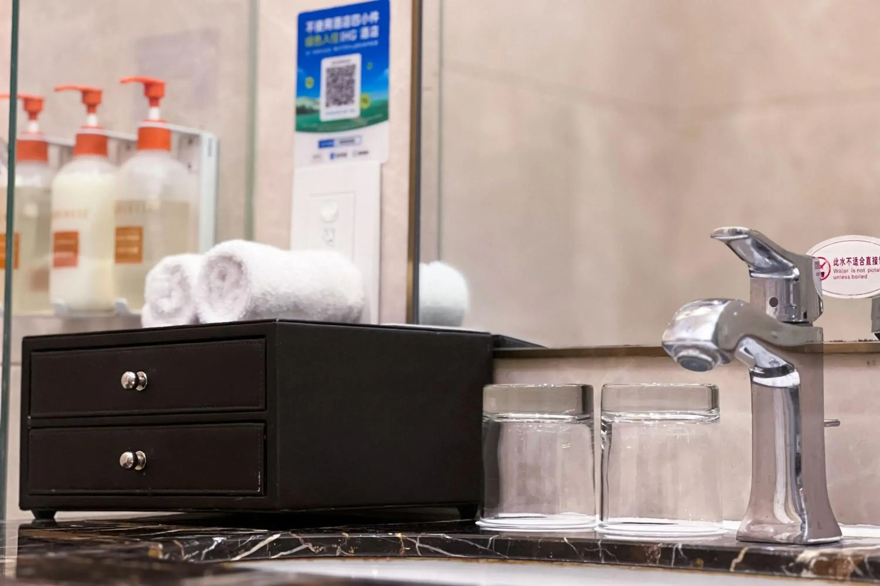 Premium King Room in Crowne Plaza Zhengzhou by IHG Premium King Room in Crowne Plaza Zhengzhou by IHG