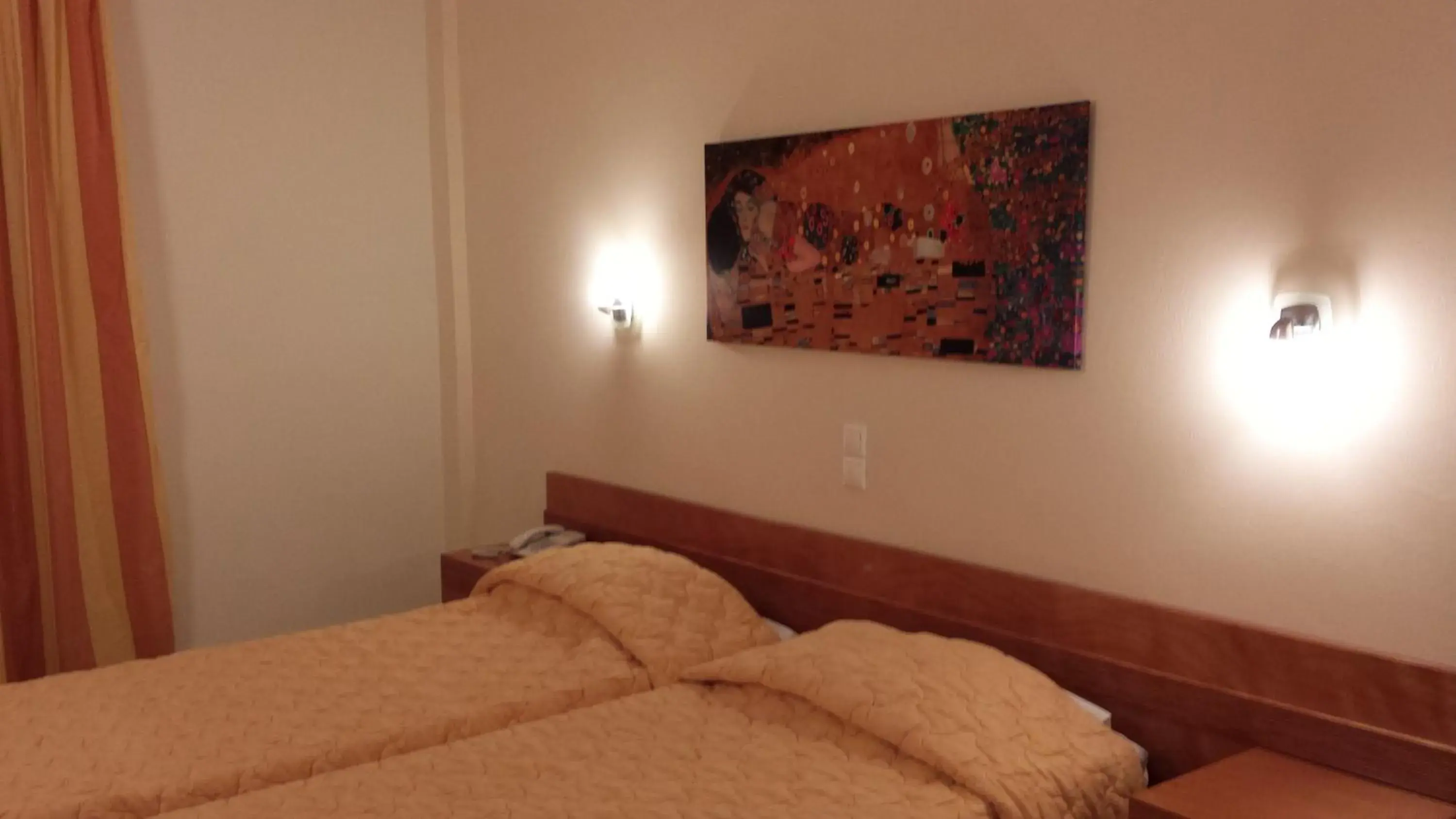 Twin Room with Pool View in Ipsos Beach Hotel Twin Room with Pool View in Ipsos Beach Hotel