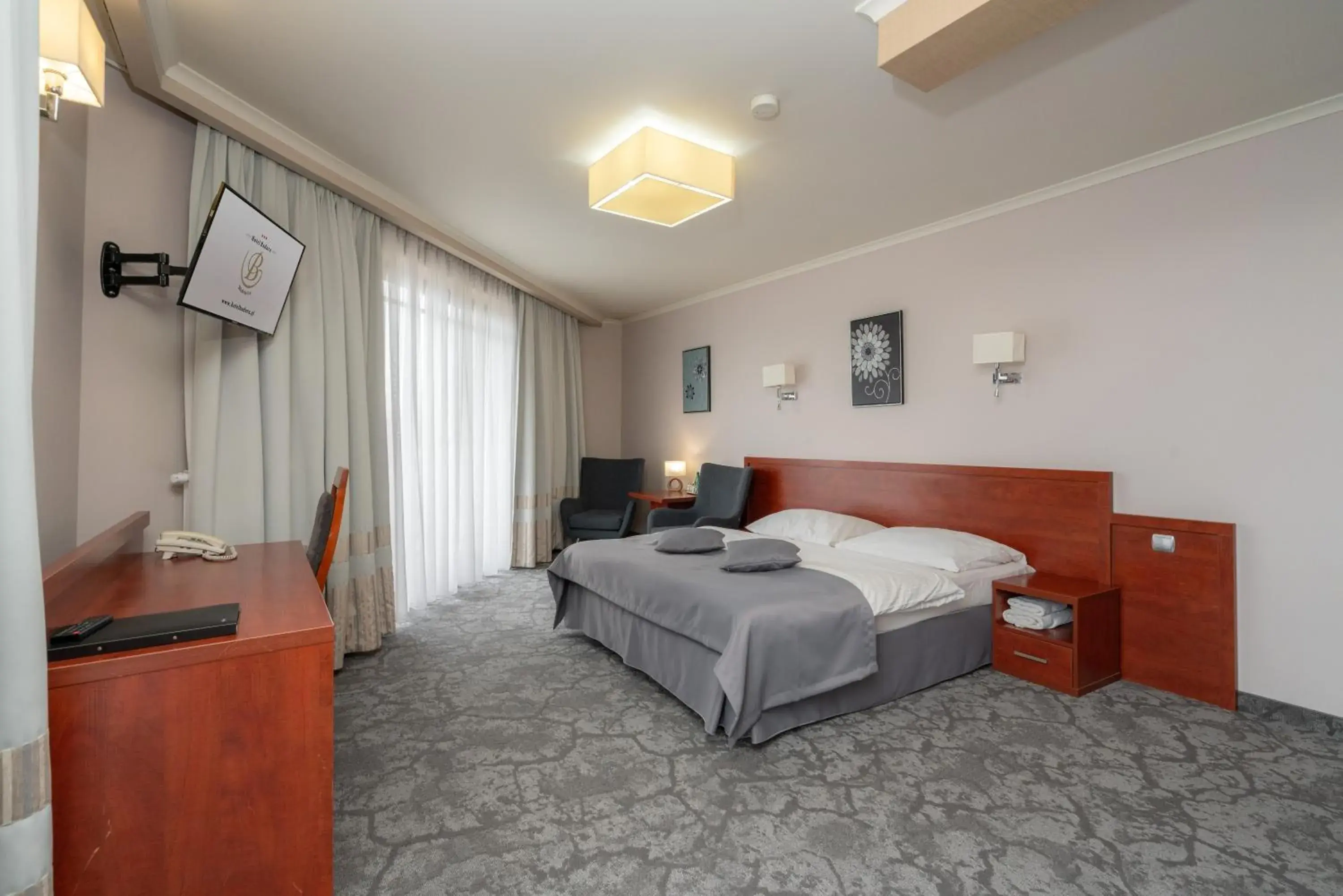 Deluxe Double Room - single occupancy in Hotel Badura Deluxe Double Room - single occupancy in Hotel Badura