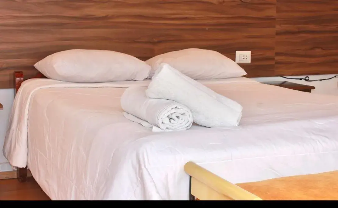 Budget Double Room in SAN BLAS PLAZA INn Budget Double Room in SAN BLAS PLAZA INn