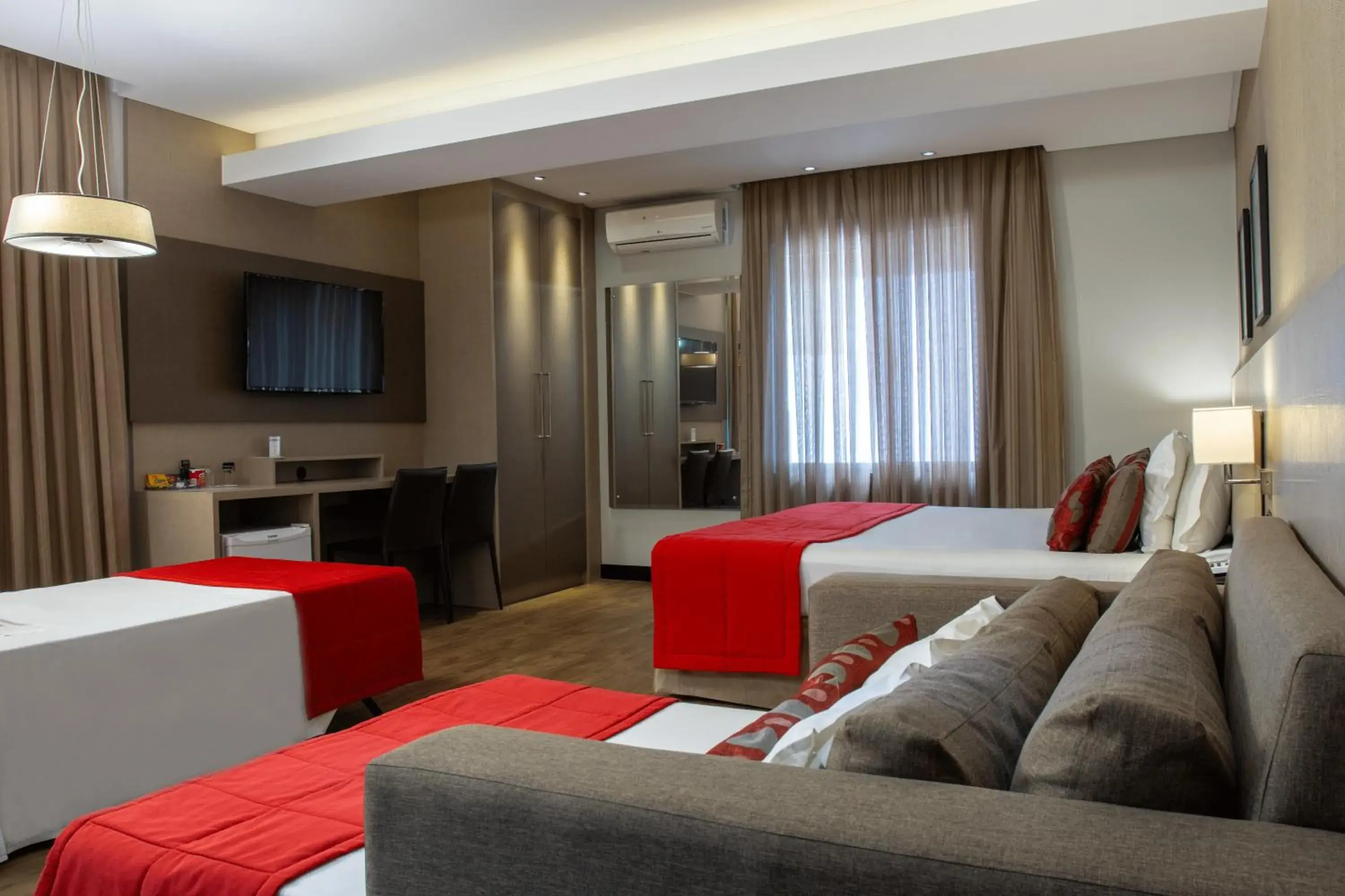 Premium Quadruple Room in Faial Prime Suítes Premium Quadruple Room in Faial Prime Suítes