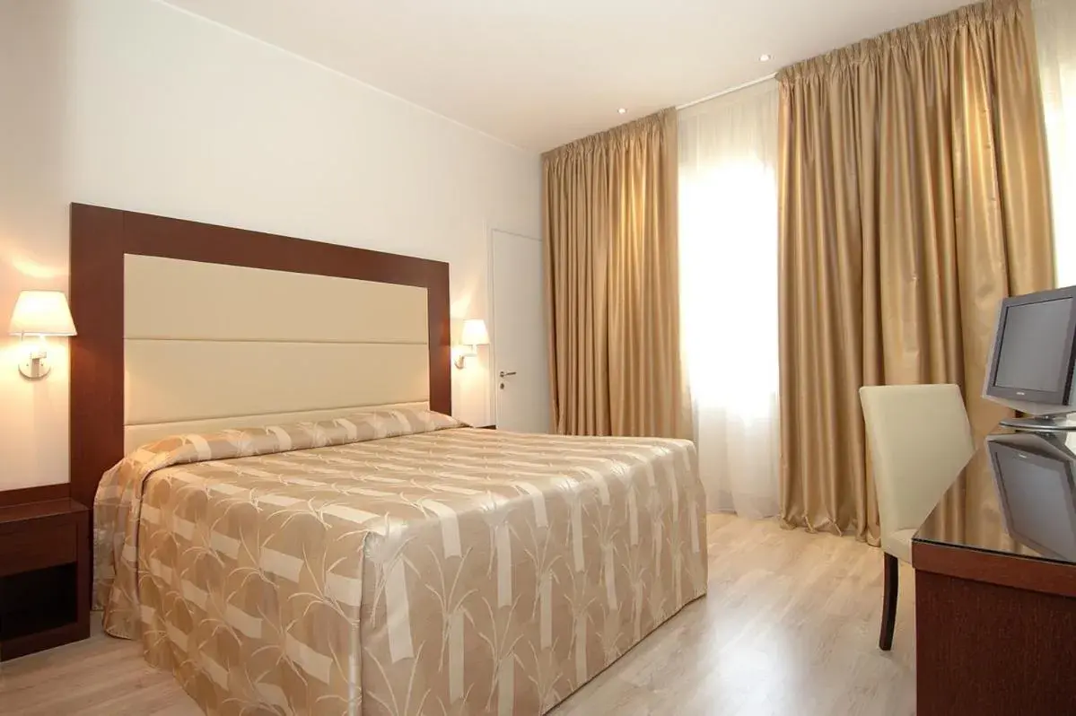 Classic Double or Twin Room in Hotel Lugano Torretta Classic Double or Twin Room in Hotel Lugano Torretta