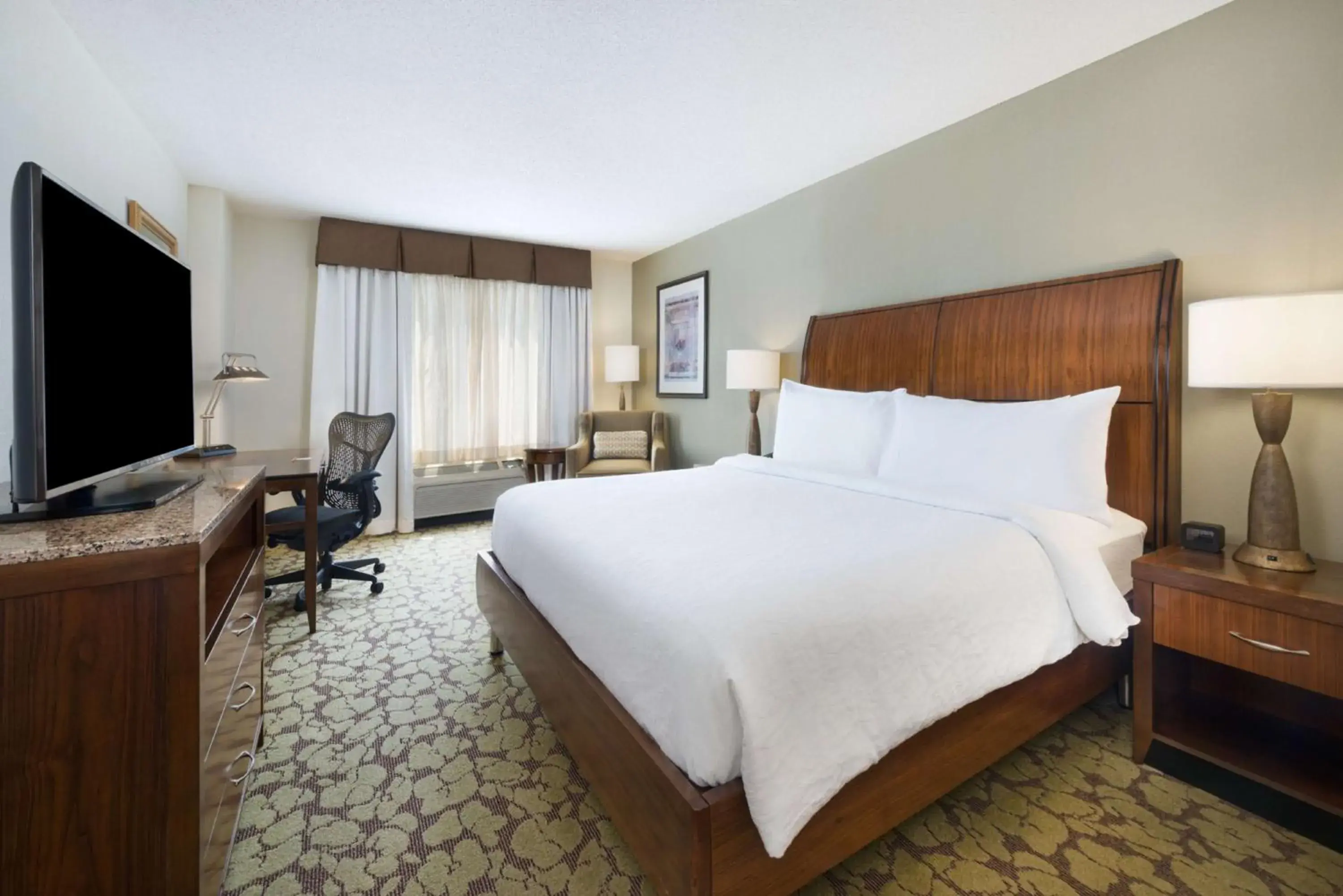 King Room in Hilton Garden Inn Atlanta North/Alpharetta King Room in Hilton Garden Inn Atlanta North/Alpharetta