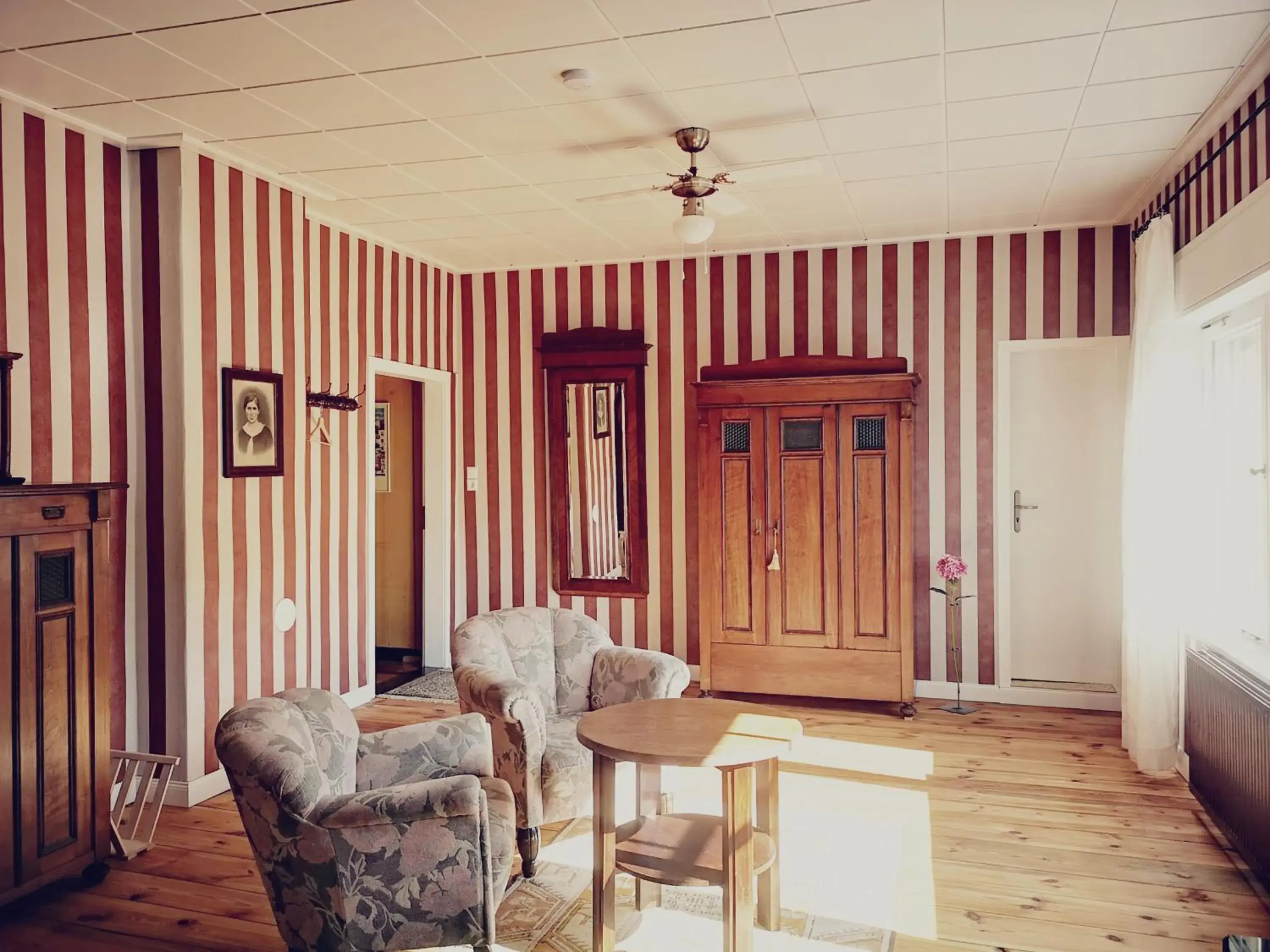 Triple Room with Shower - single occupancy in Am Lindenplatz Triple Room with Shower - single occupancy in Am Lindenplatz