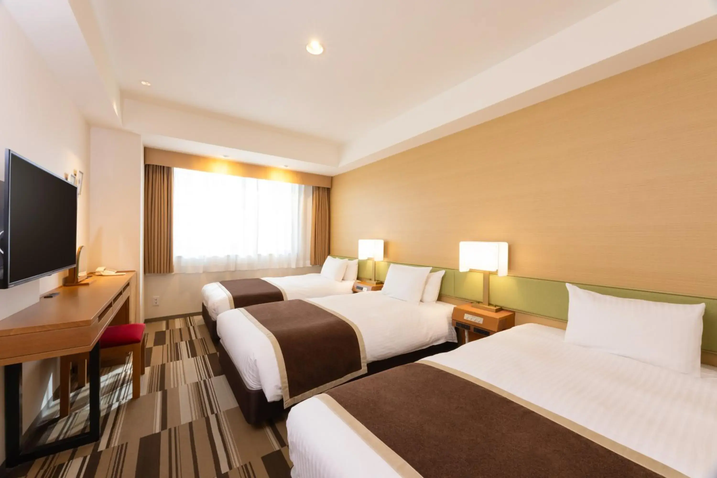 Standard Triple Room - Non-Smoking in Hotel the Lutheran Standard Triple Room - Non-Smoking in Hotel the Lutheran