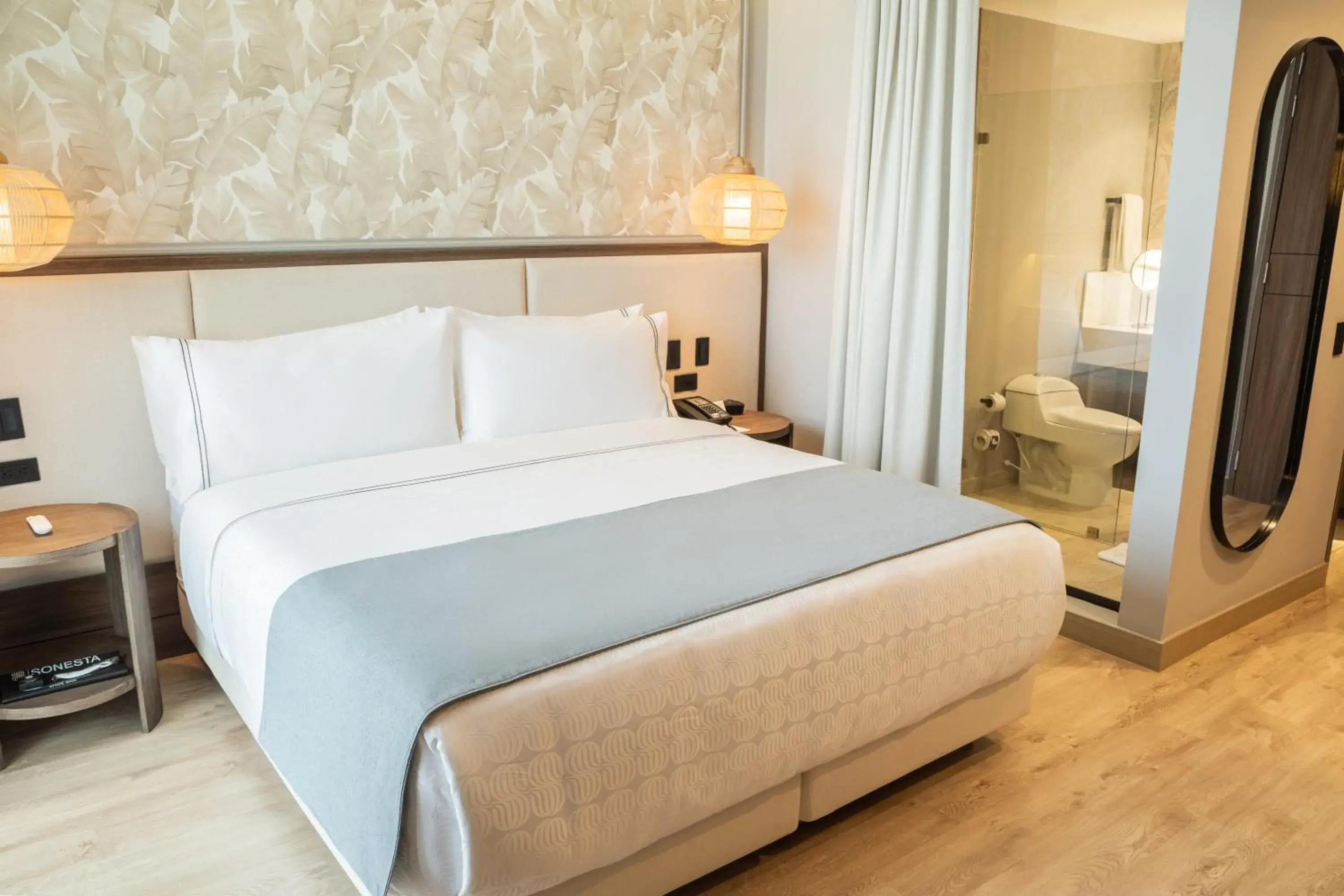 Superior King Room in Sonesta Hotel Ibagué Superior King Room in Sonesta Hotel Ibagué