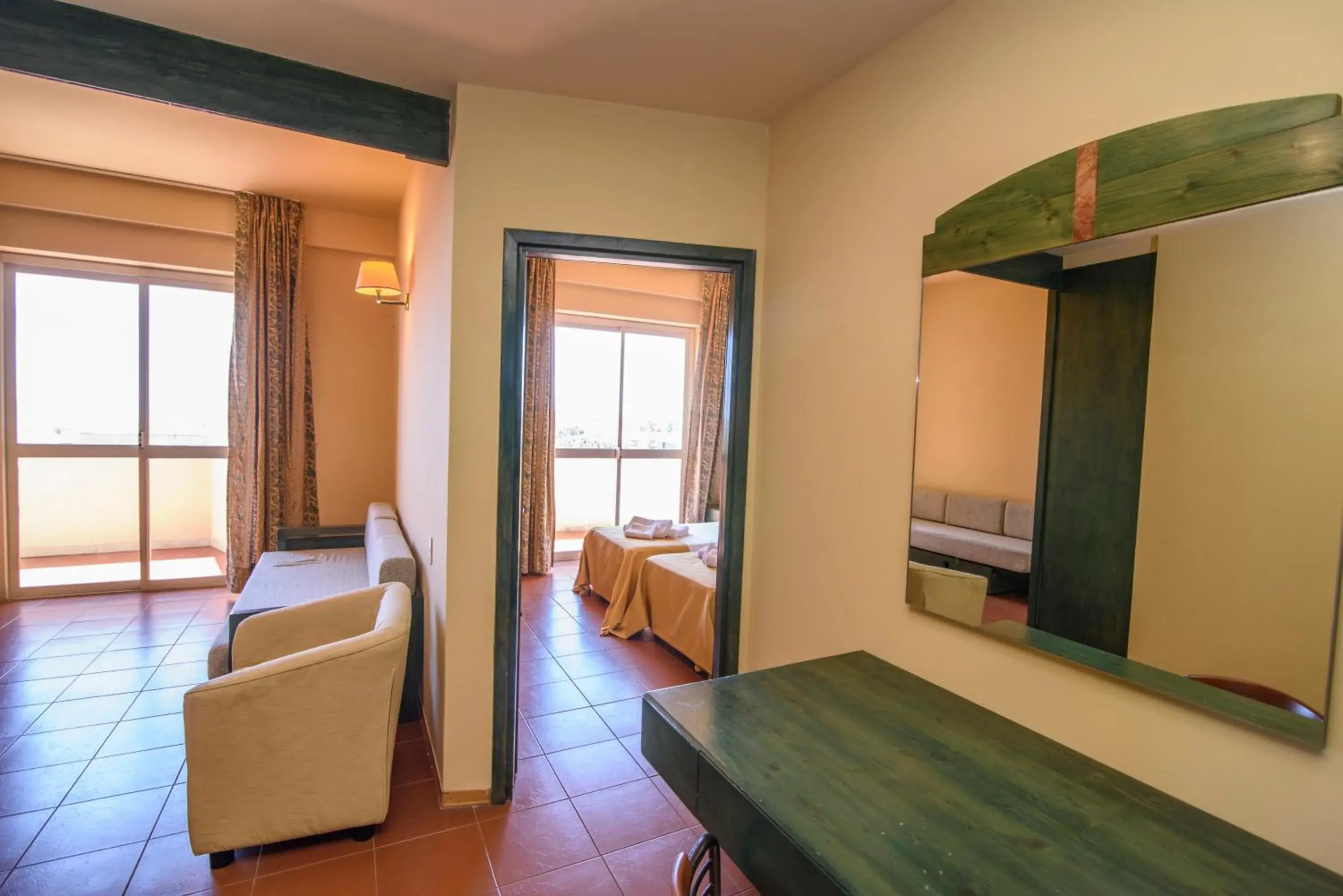 Economy Quadruple Room in Grand Hotel President Economy Quadruple Room in Grand Hotel President