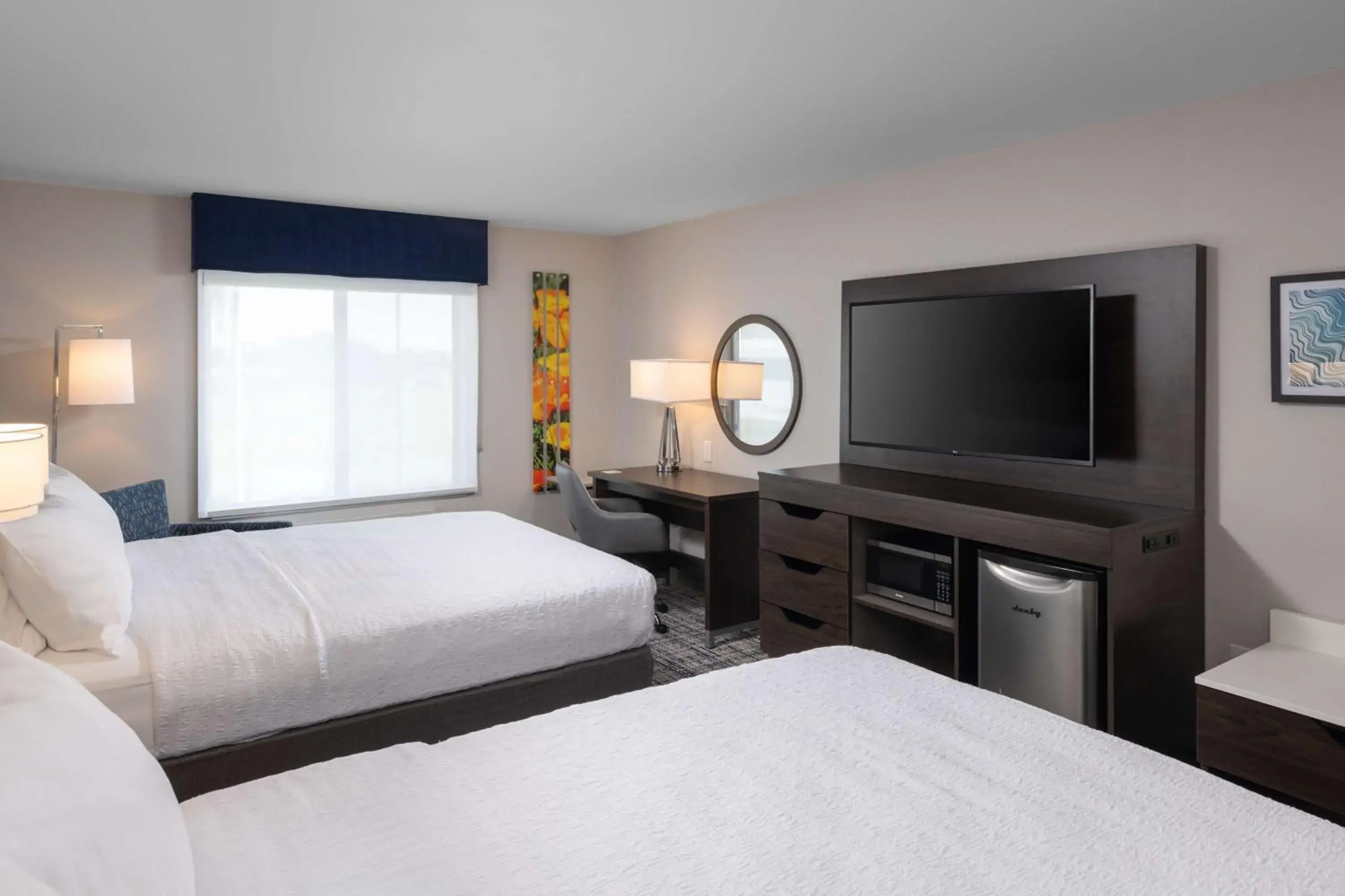 Room with Two Queen Beds - Non-Smoking in Hampton Inn & Suites Manteca Room with Two Queen Beds - Non-Smoking in Hampton Inn & Suites Manteca