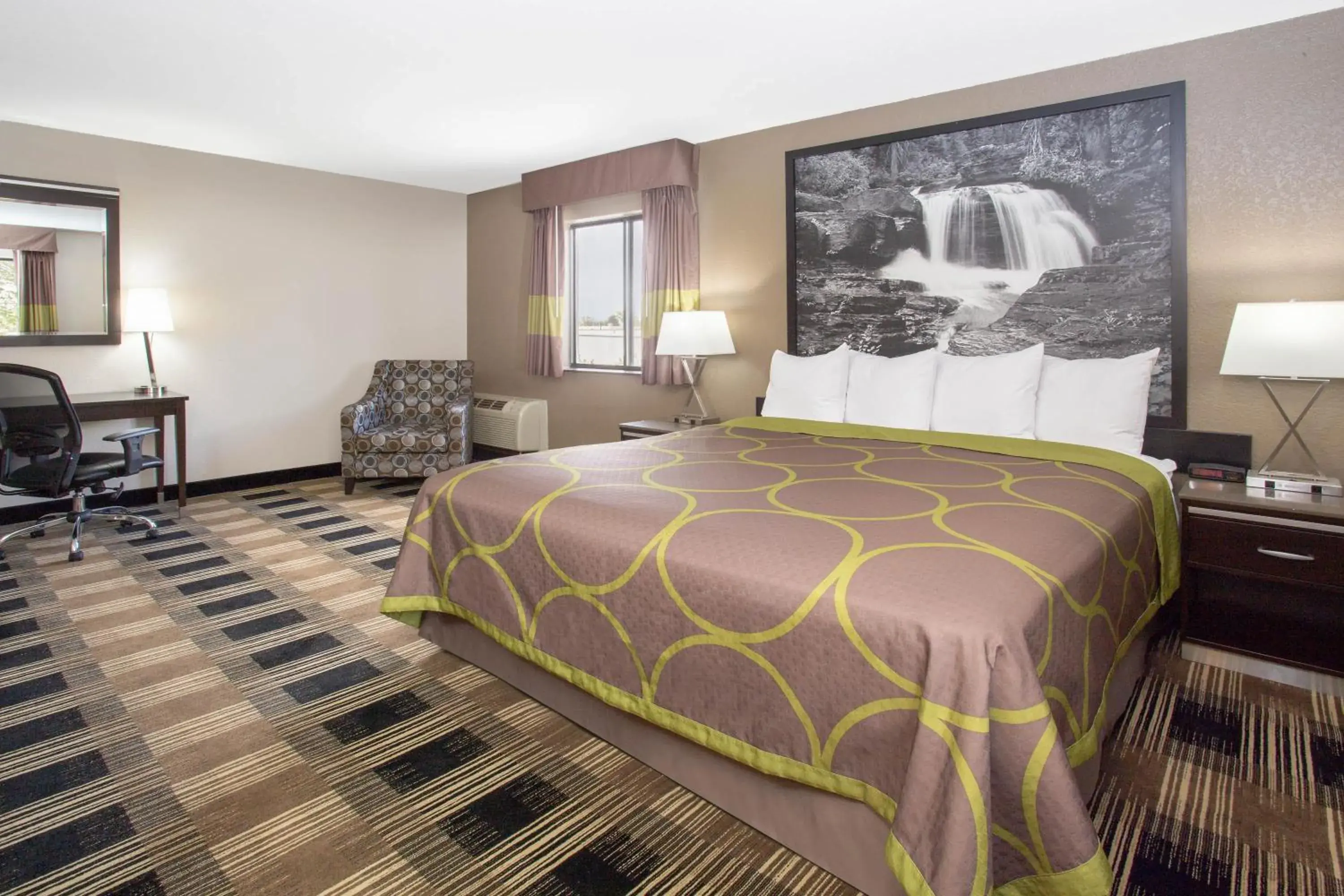 King Room - Non-Smoking in Super 8 by Wyndham Billings King Room - Non-Smoking in Super 8 by Wyndham Billings