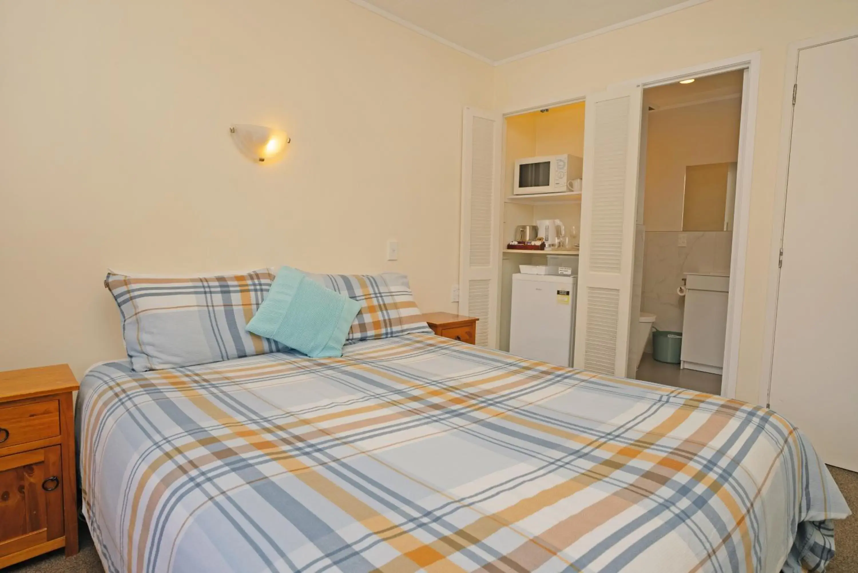 Standard Studio in Dukes Midway Lodge Standard Studio in Dukes Midway Lodge