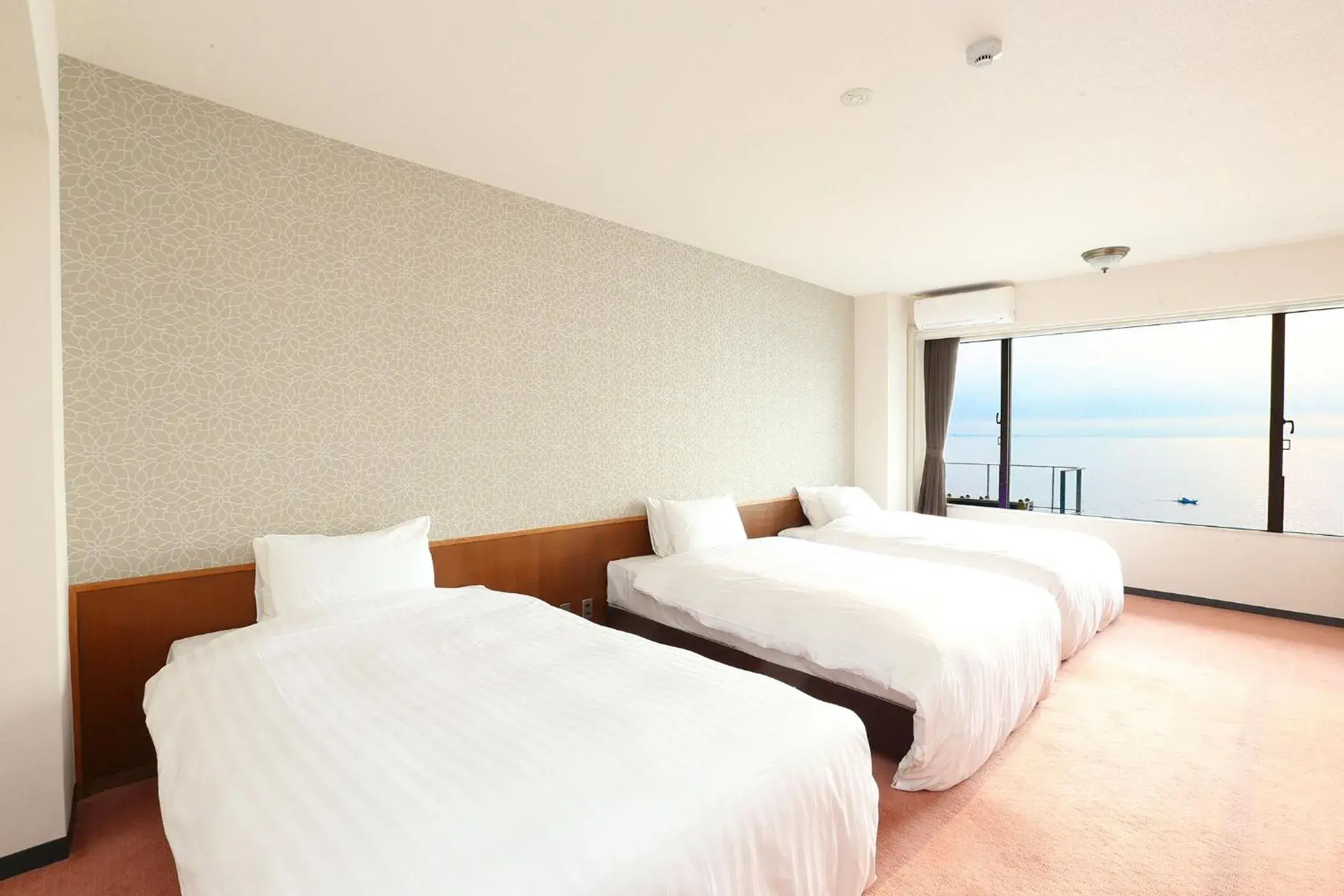 Superior Triple Room - single occupancy in Ooedo Onsen Monogatari Beppu Seifu Superior Triple Room - single occupancy in Ooedo Onsen Monogatari Beppu Seifu