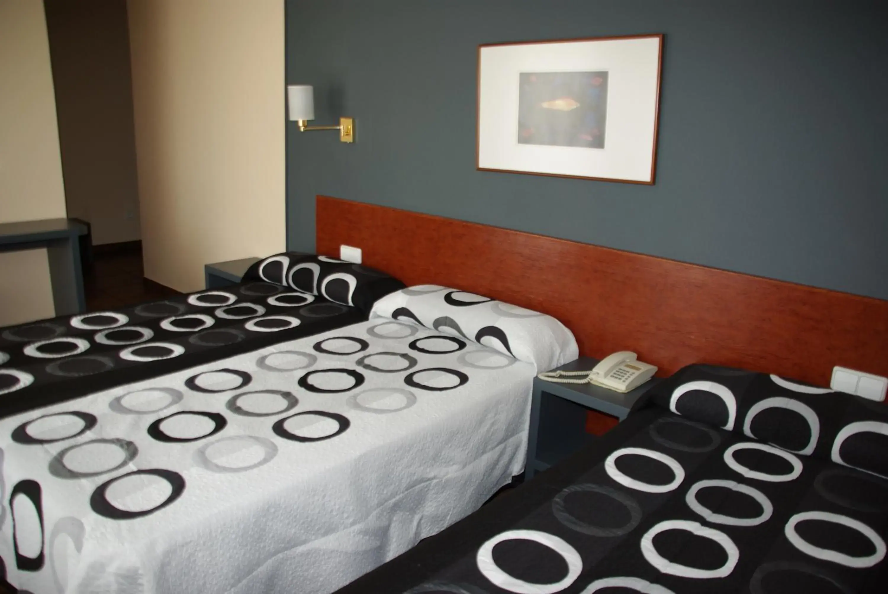 Triple Room in Hotel Yerri Triple Room in Hotel Yerri