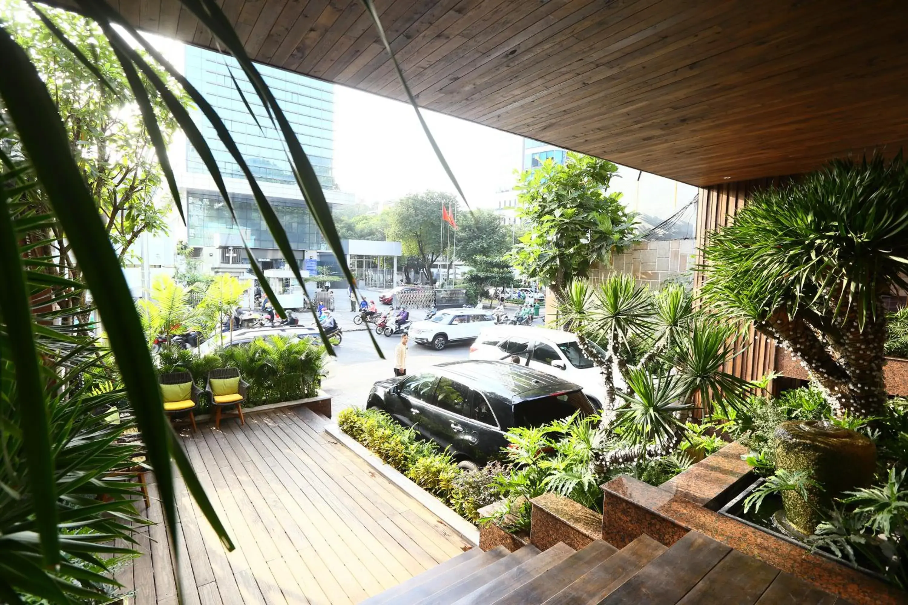 Family Suite + Afternoon Tea On Rooftop in Au Lac Legend Hotel Family Suite + Afternoon Tea On Rooftop in Au Lac Legend Hotel