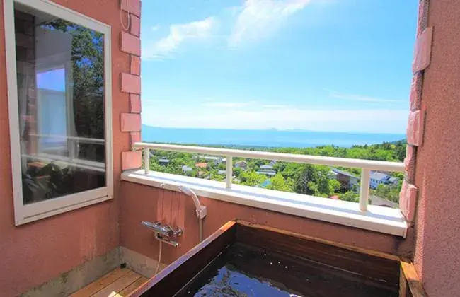 Japanese Suite with Open-Air Bath and Terrace in Nasubi no Hana Japanese Suite with Open-Air Bath and Terrace in Nasubi no Hana