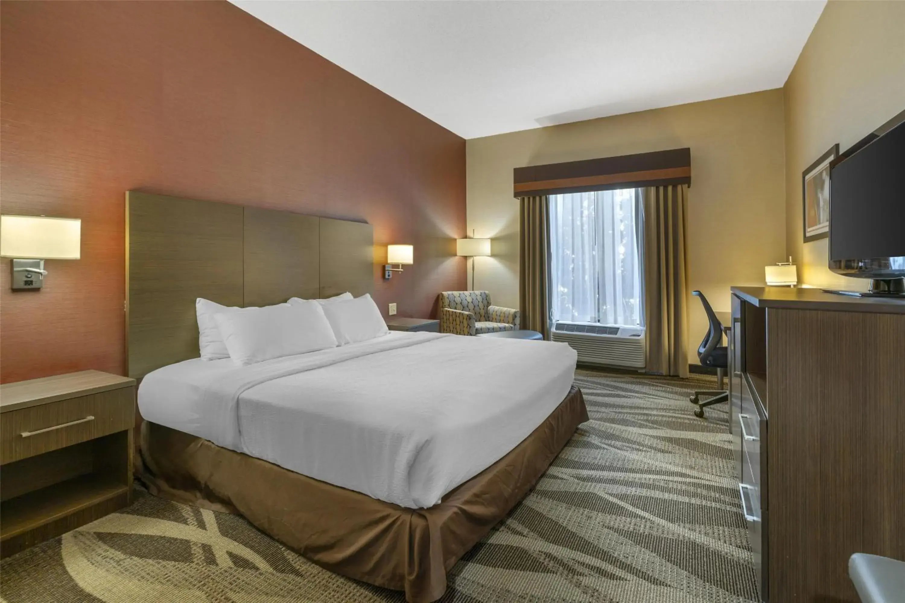 King Room with Roll-In Shower - Disability Access in Best Western Plus University Inn King Room with Roll-In Shower - Disability Access in Best Western Plus University Inn