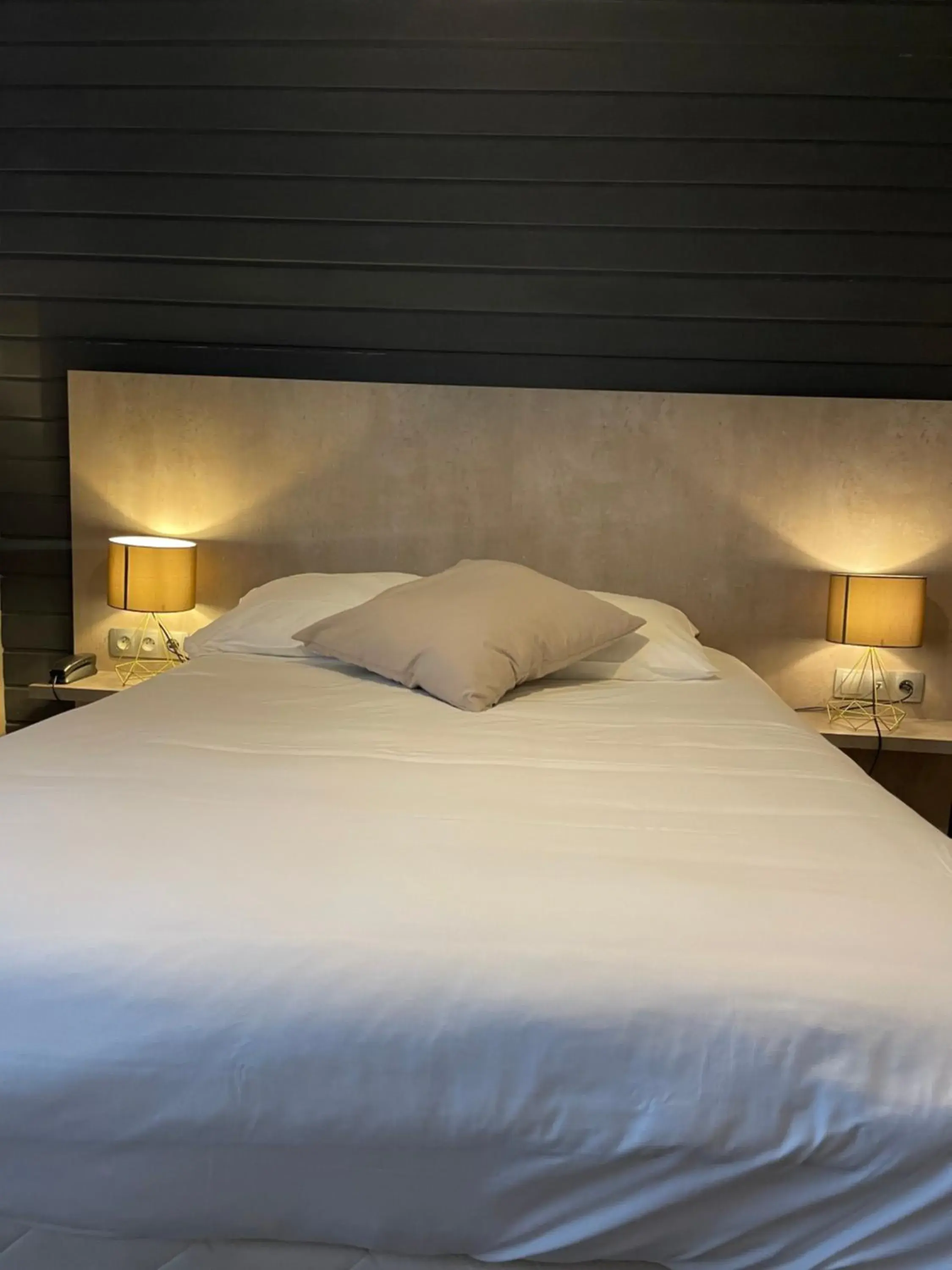 Double Room in Hôtel La Réserve Double Room in Hôtel La Réserve