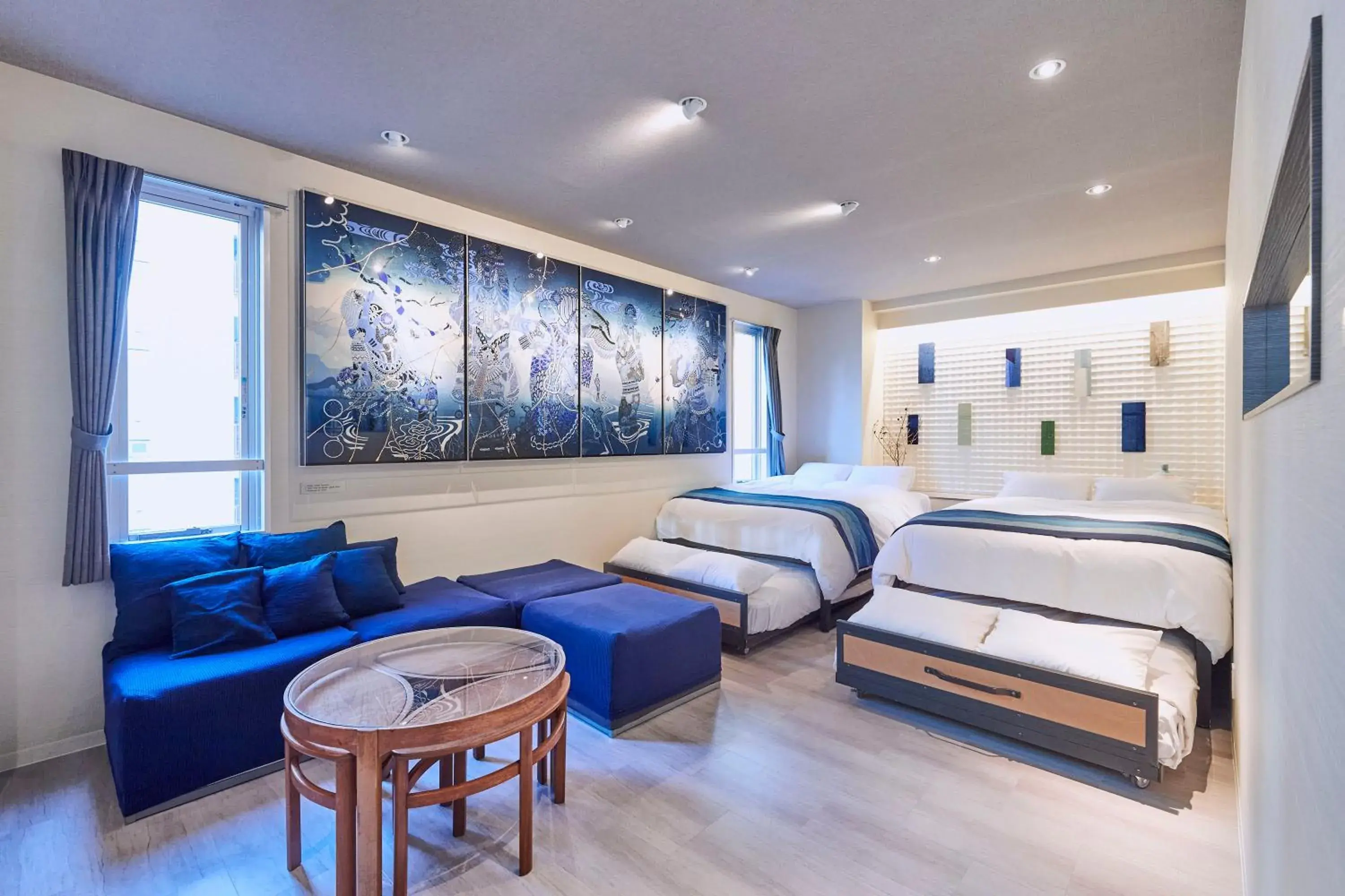 Suite with Terrace in Turn Table Suite with Terrace in Turn Table