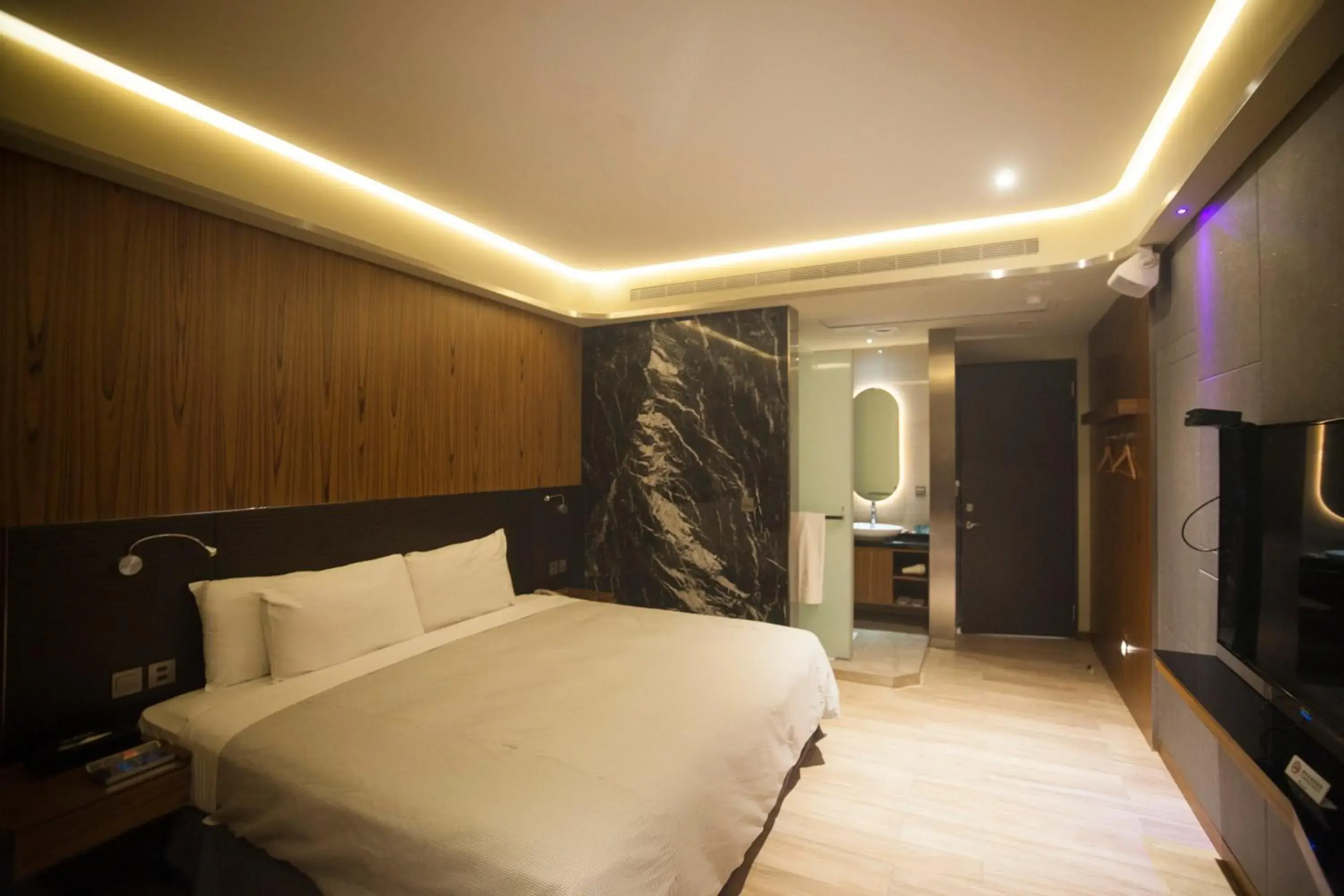 Business Double Room in LE LE Motel Business Double Room in LE LE Motel