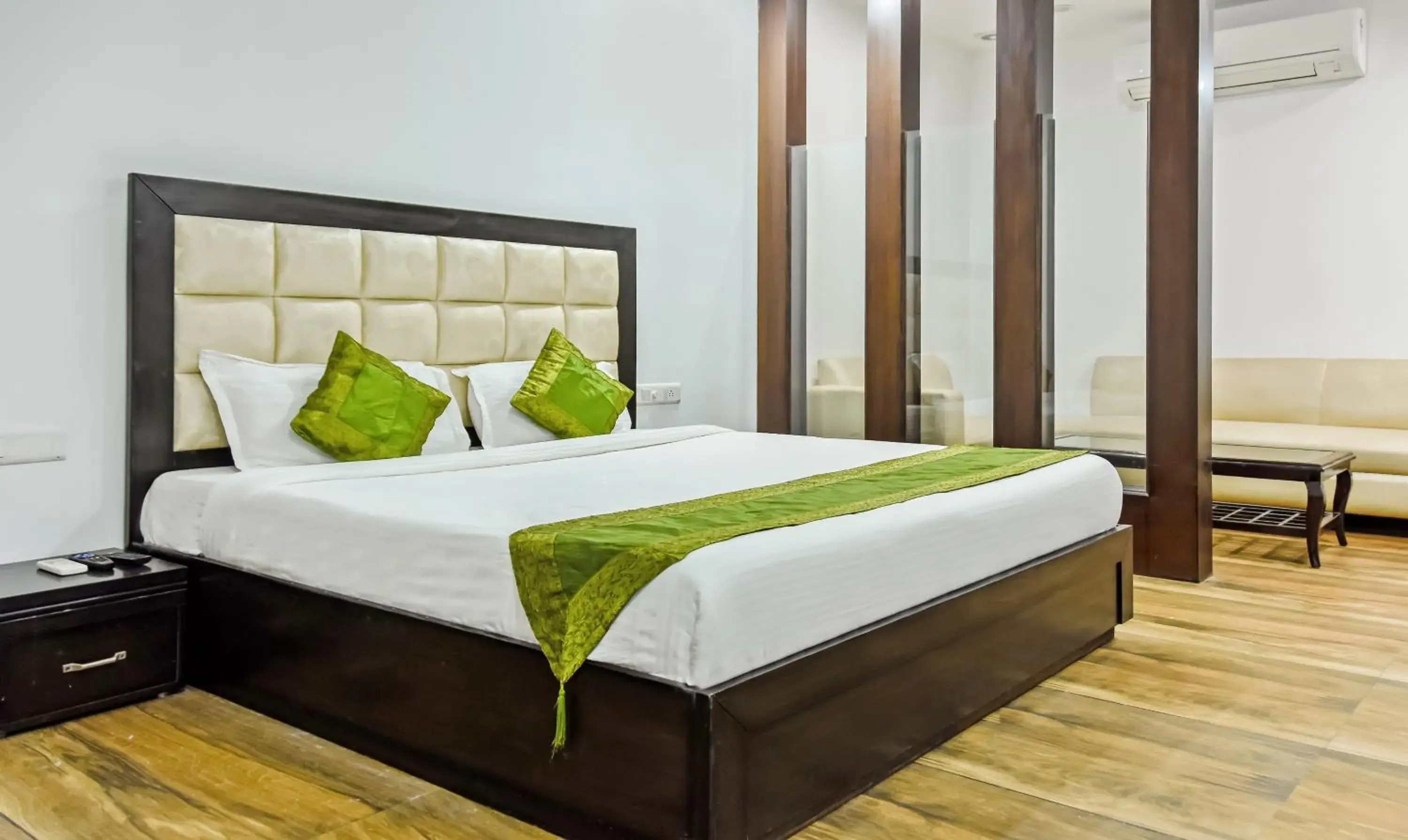 Superior Double Room - single occupancy in Treebo Red Petal Jalandhar Superior Double Room - single occupancy in Treebo Red Petal Jalandhar