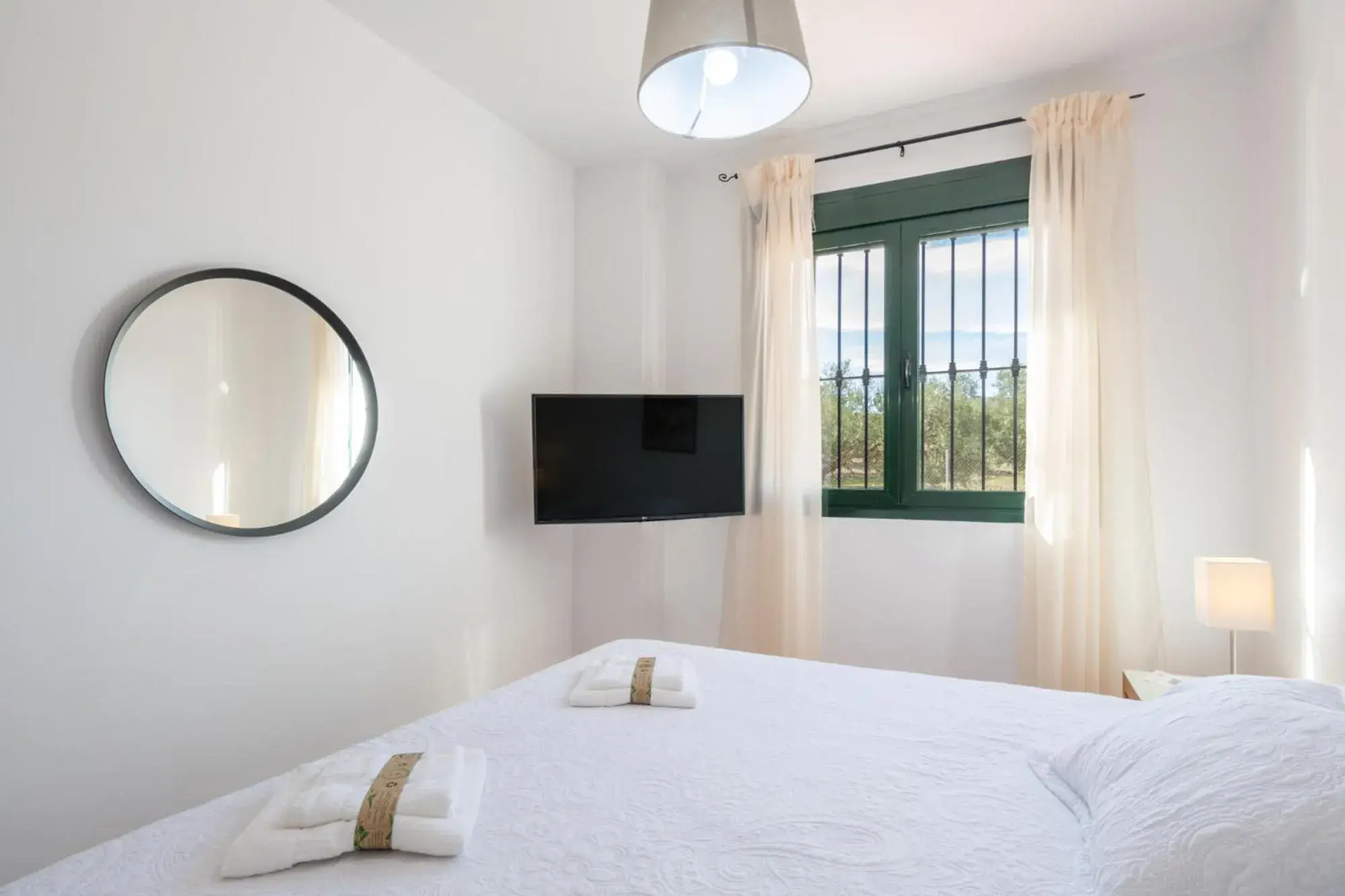 Junior Suite in Hotel Rural El Castillejo - A 15 min de Ronda Junior Suite in Hotel Rural El Castillejo - A 15 min de Ronda