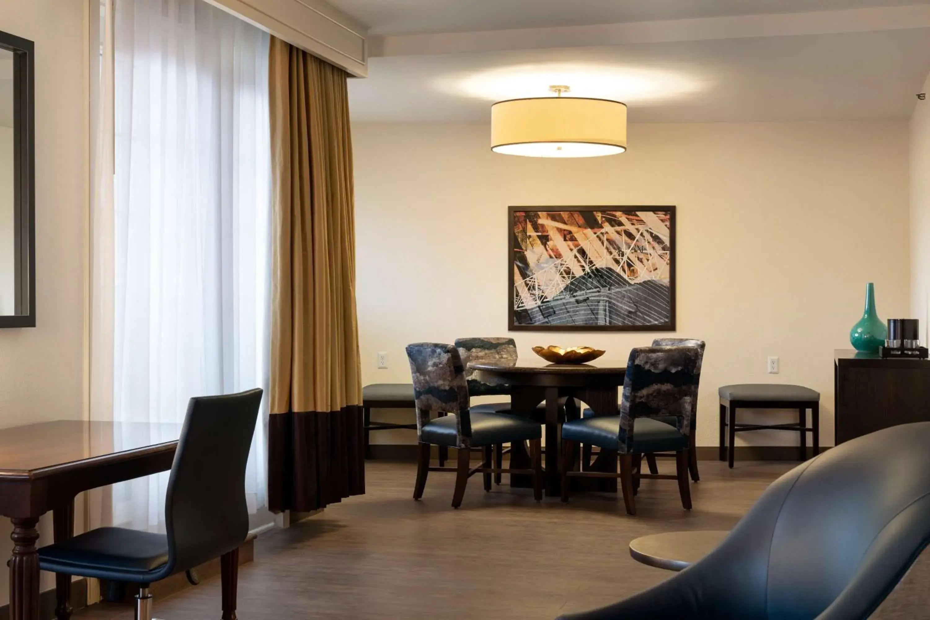 Presidential Suite in Embassy Suites by Hilton New Orleans Convention Center Presidential Suite in Embassy Suites by Hilton New Orleans Convention Center