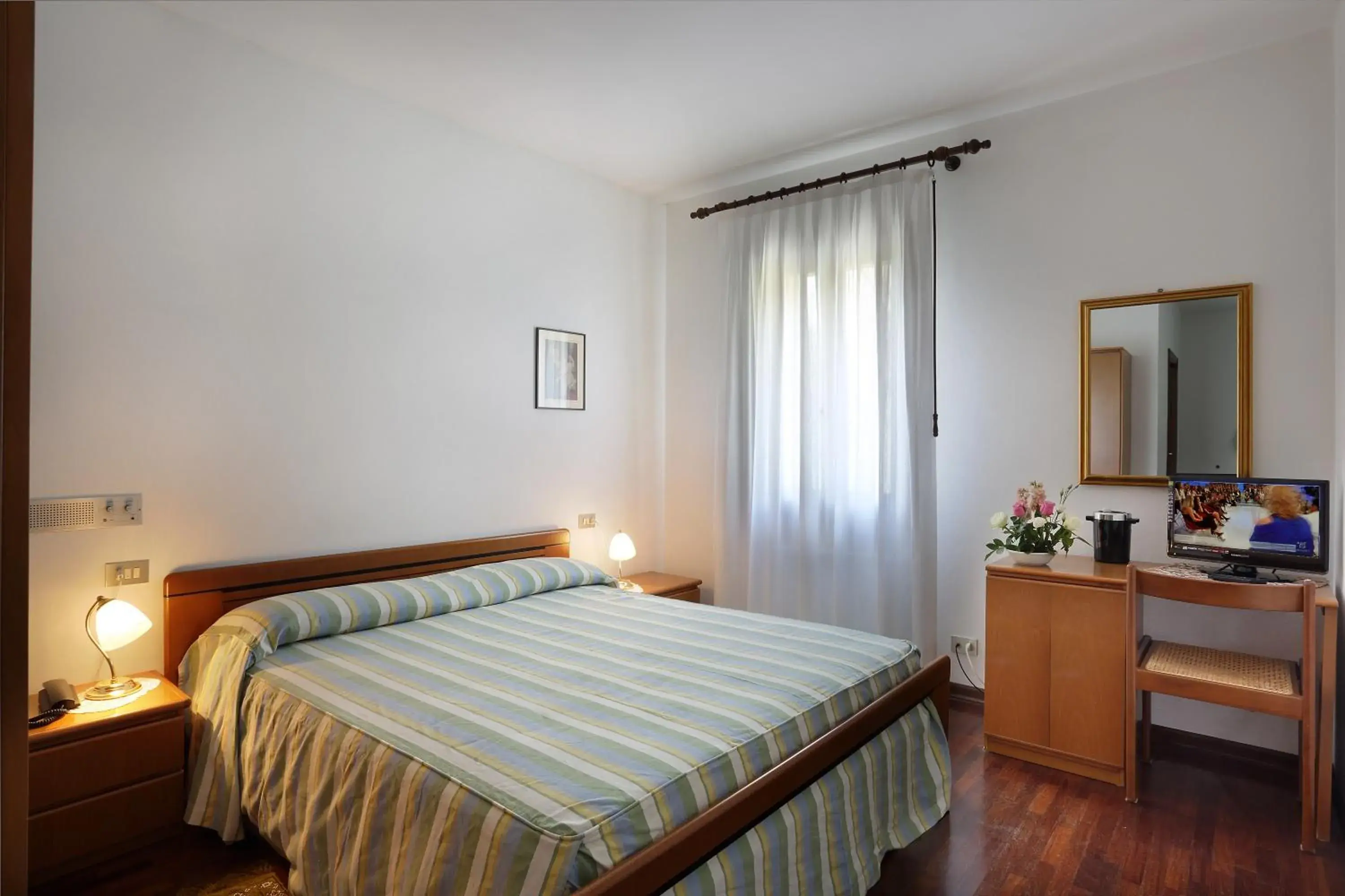 Double Room in Albergo Volpara Double Room in Albergo Volpara