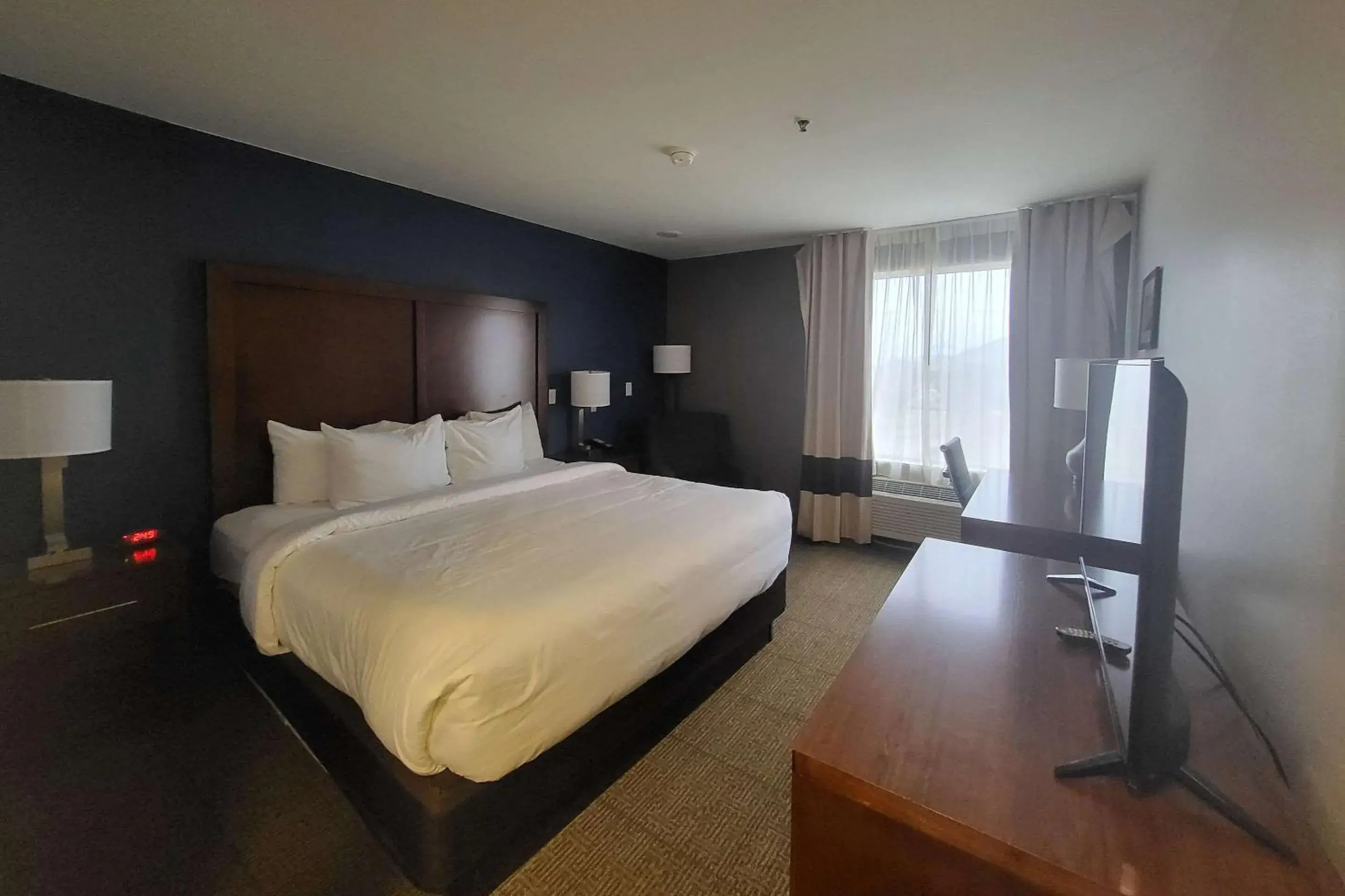 King Room in Comfort Inn Somerset - Lake Cumberland King Room in Comfort Inn Somerset - Lake Cumberland