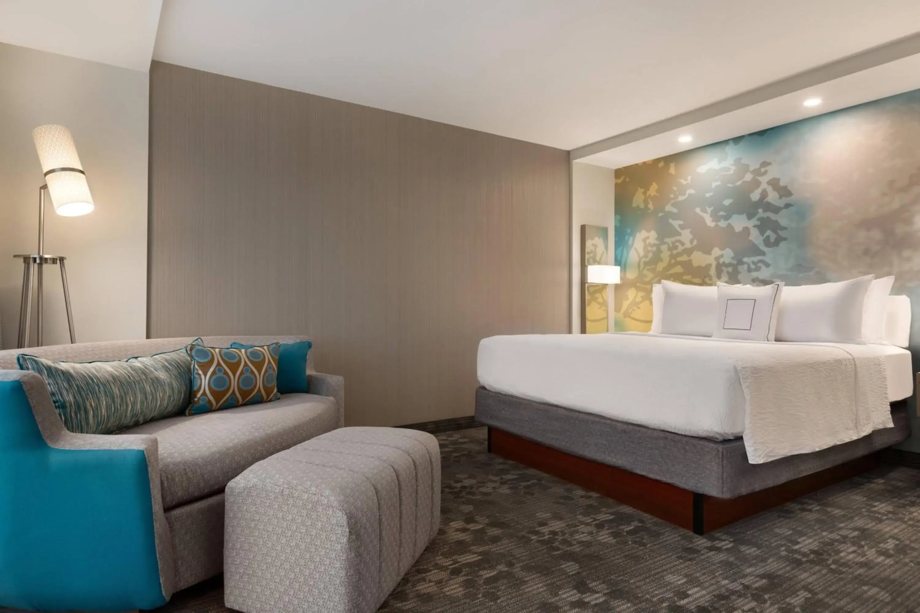 King Guest Room with Sofa Bed in Courtyard by Marriott St Paul Woodbury King Guest Room with Sofa Bed in Courtyard by Marriott St Paul Woodbury