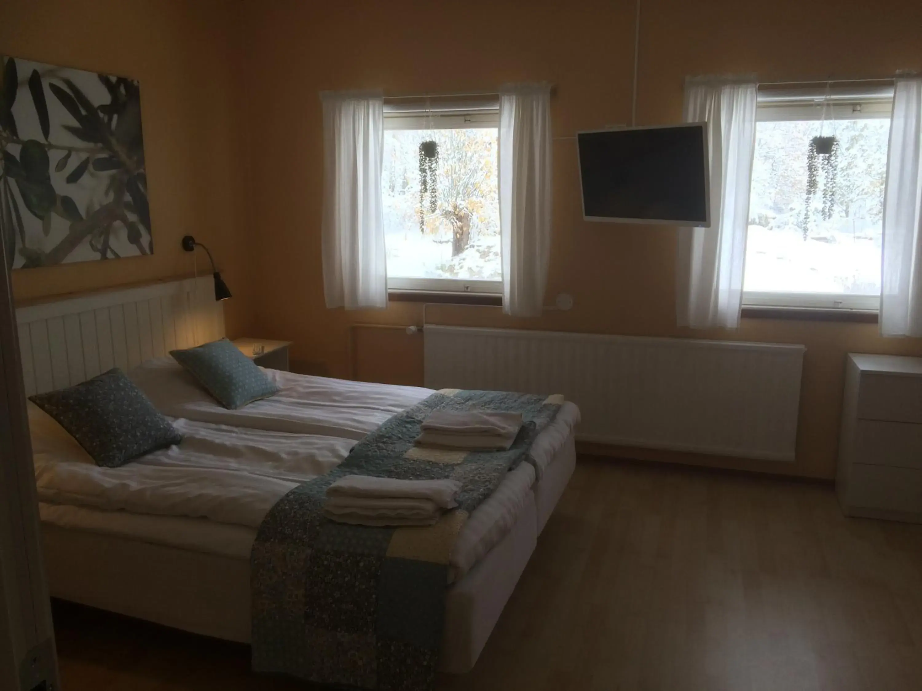 Triple Room with Shared Bathroom - single occupancy in Hotell Paradis Triple Room with Shared Bathroom - single occupancy in Hotell Paradis