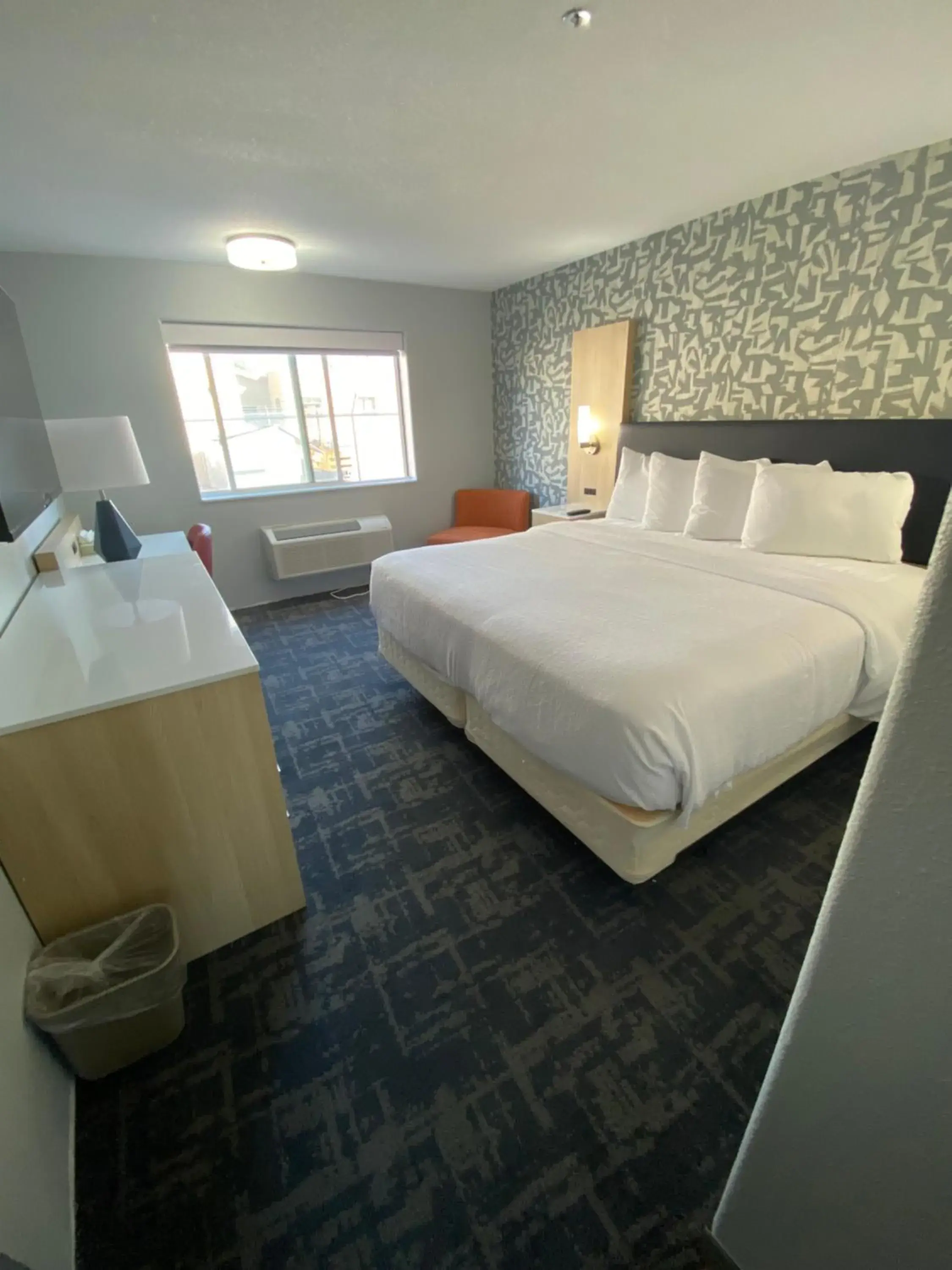 King Room - Disability Access in Stay Wise Inns of Montrose King Room - Disability Access in Stay Wise Inns of Montrose