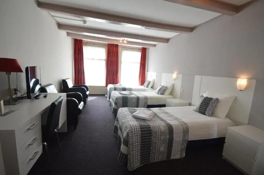 Budget Triple Room - single occupancy in Atlas Village Brielle Budget Triple Room - single occupancy in Atlas Village Brielle