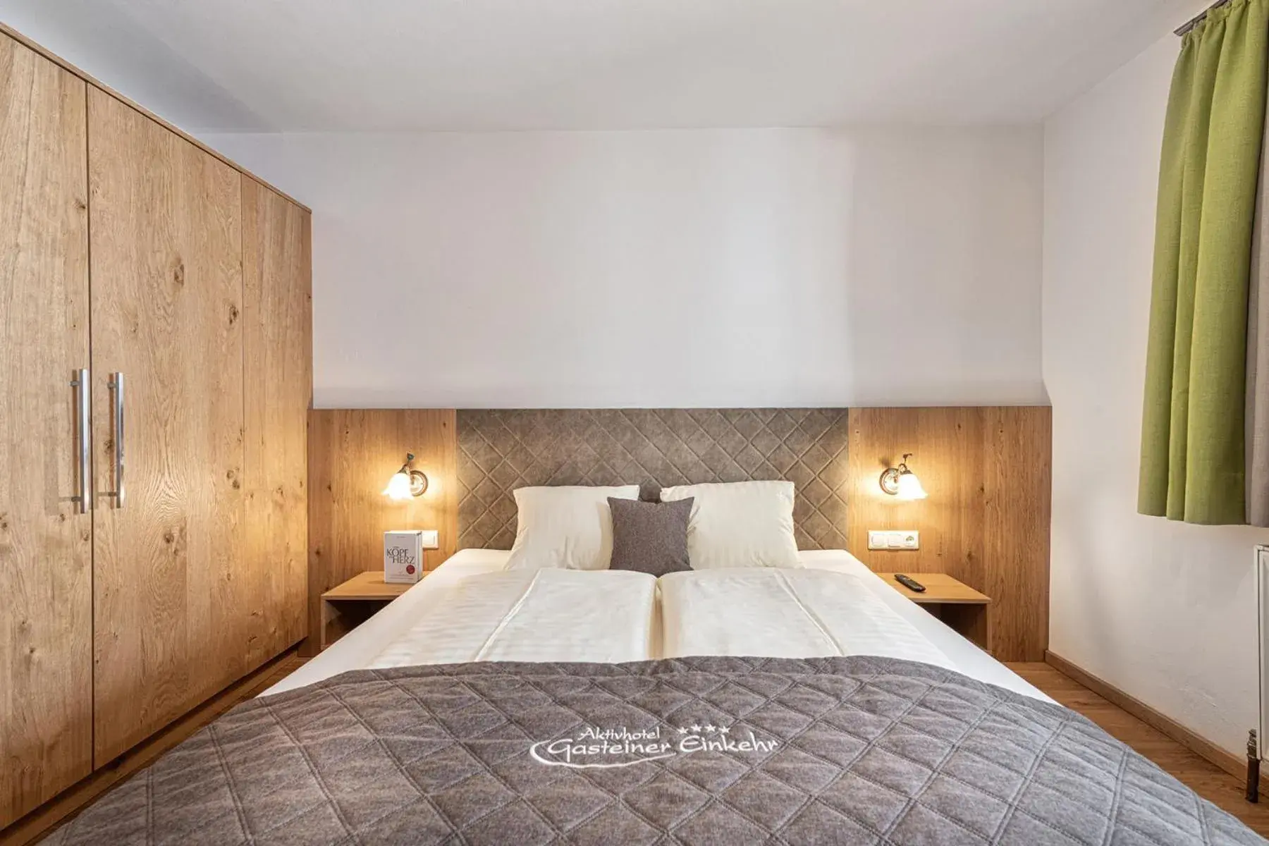 Superior Double Room with Balcony in Aktivhotel Gasteiner Einkehr Superior Double Room with Balcony in Aktivhotel Gasteiner Einkehr