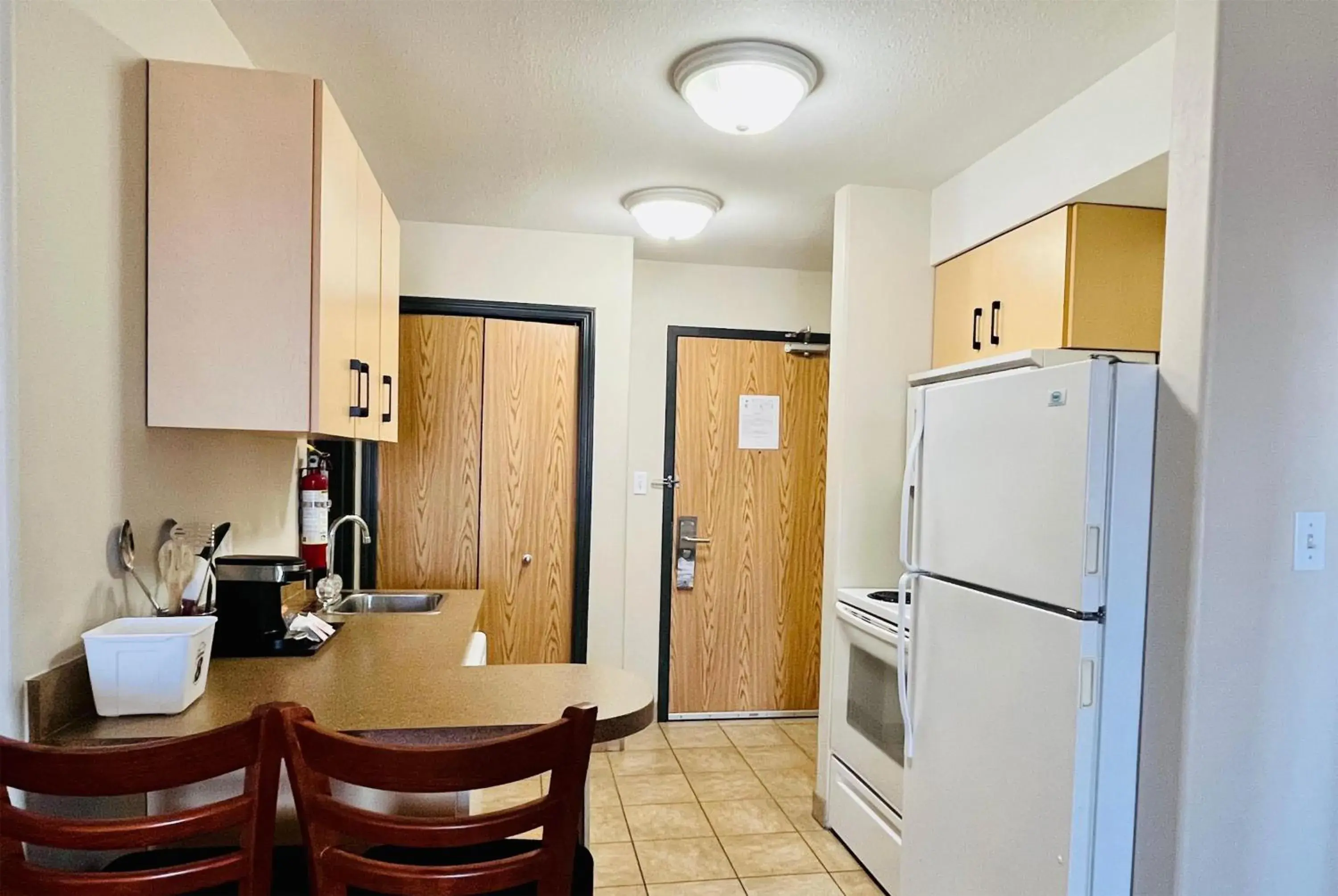 Queen Room with Two Queen Beds and Kitchen - Non-Smoking in Super 8 by Wyndham Grande Prairie Queen Room with Two Queen Beds and Kitchen - Non-Smoking in Super 8 by Wyndham Grande Prairie