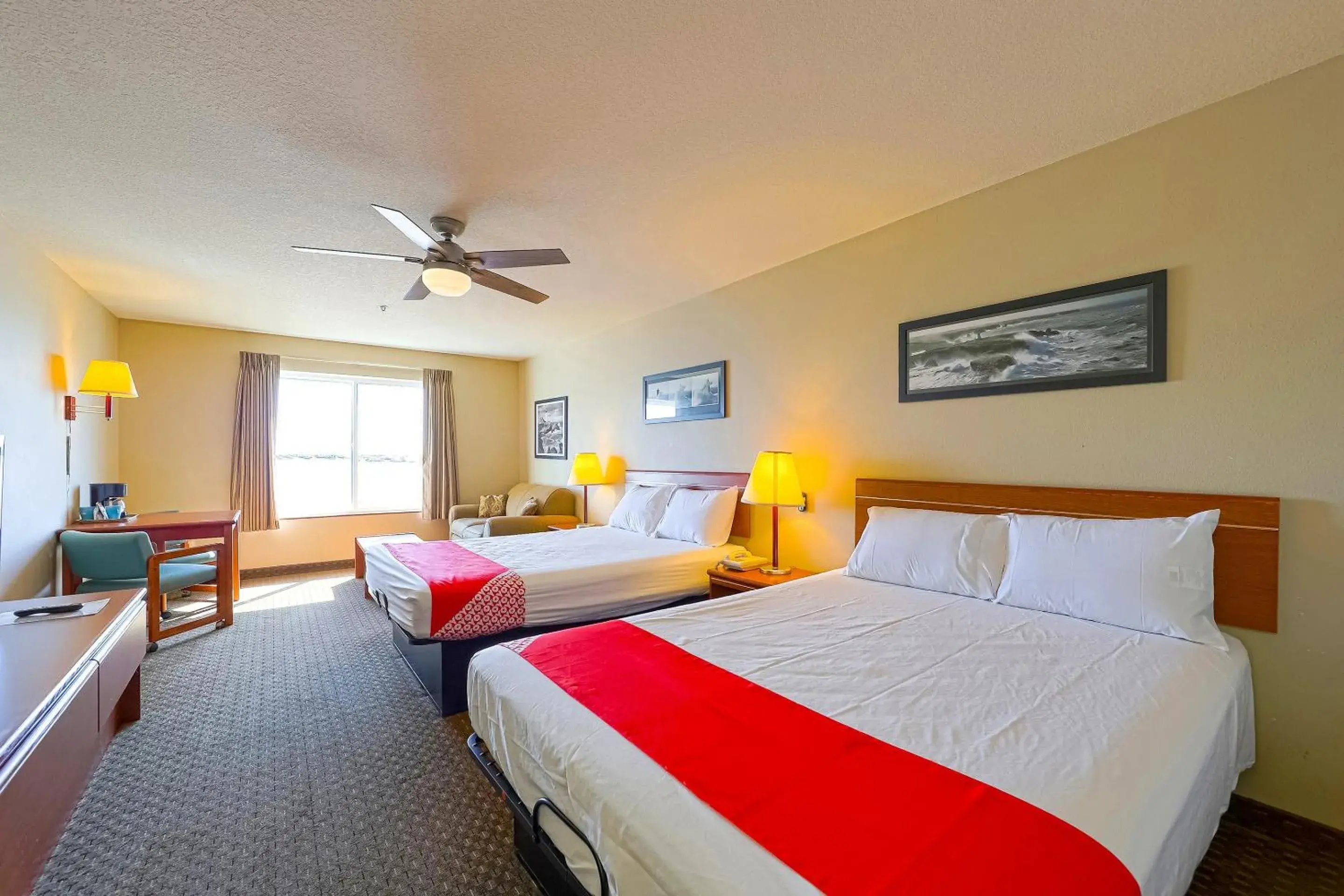 Double Queen Room - Bay view in Siletz Bay Beachfront Hotel by OYO Lincoln City Double Queen Room - Bay view in Siletz Bay Beachfront Hotel by OYO Lincoln City