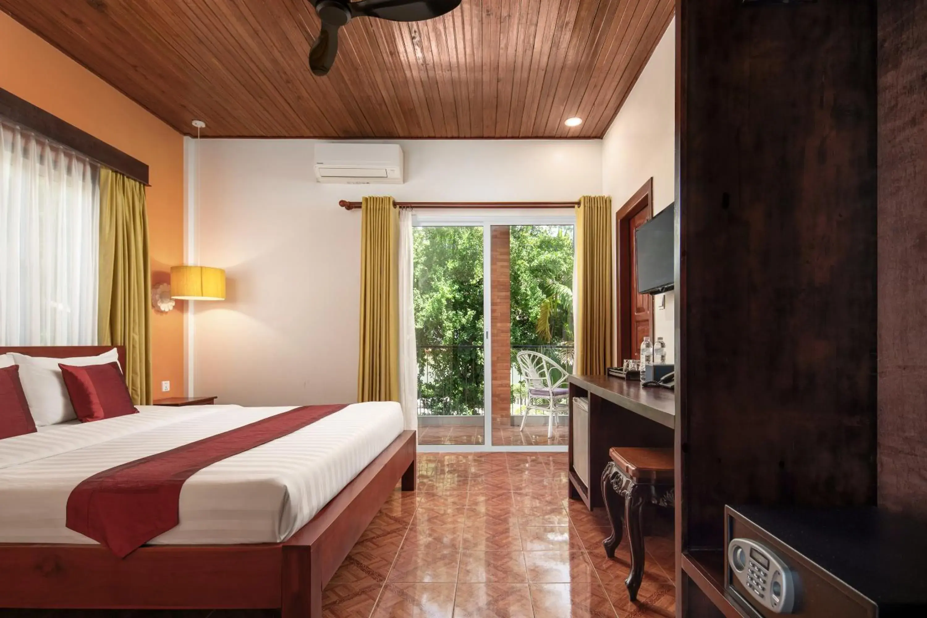 Superior Double Room in Lavender Angkor Boutique Superior Double Room in Lavender Angkor Boutique