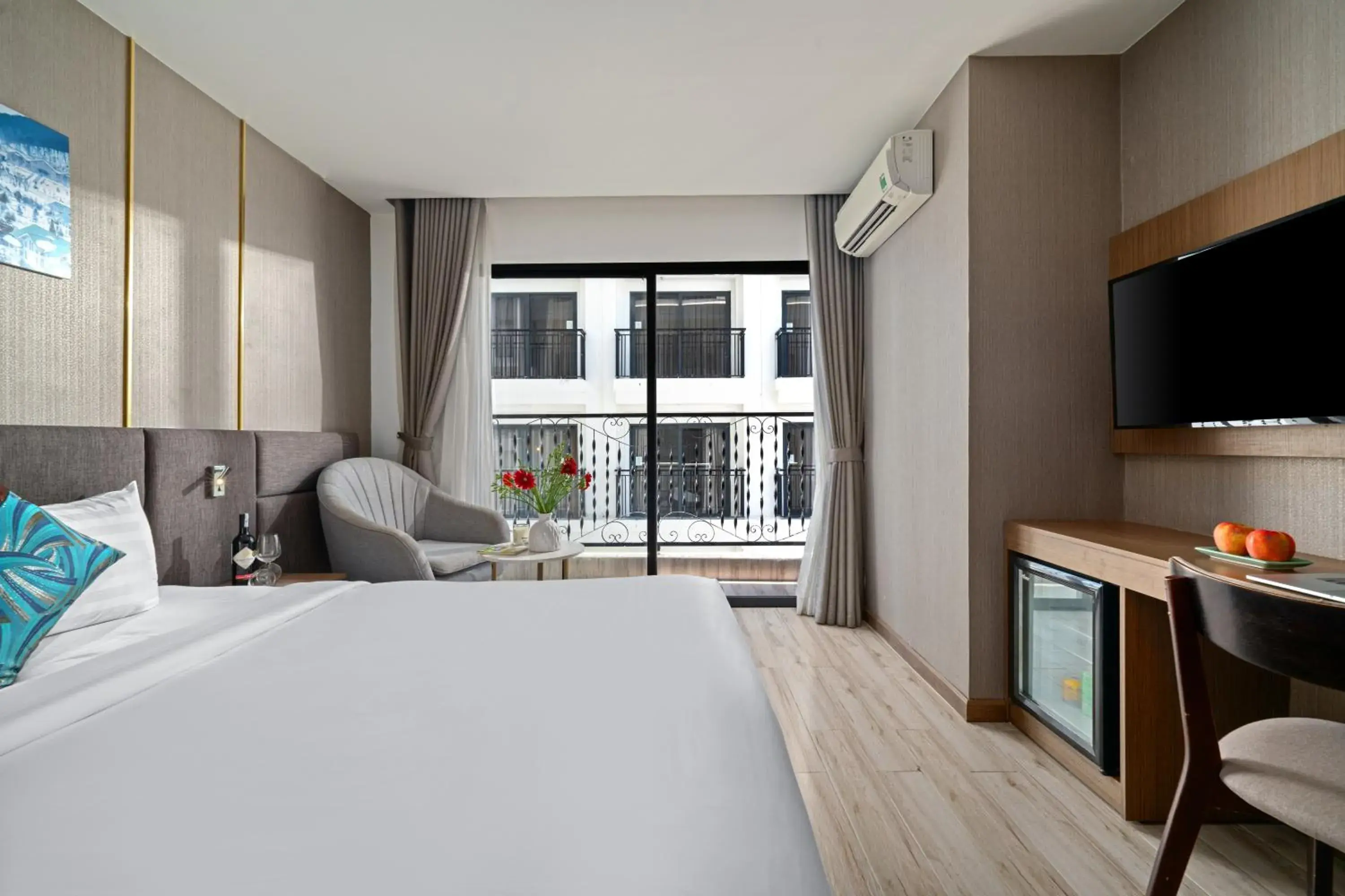 Double Room with Balcony in Sochi Hotel Double Room with Balcony in Sochi Hotel