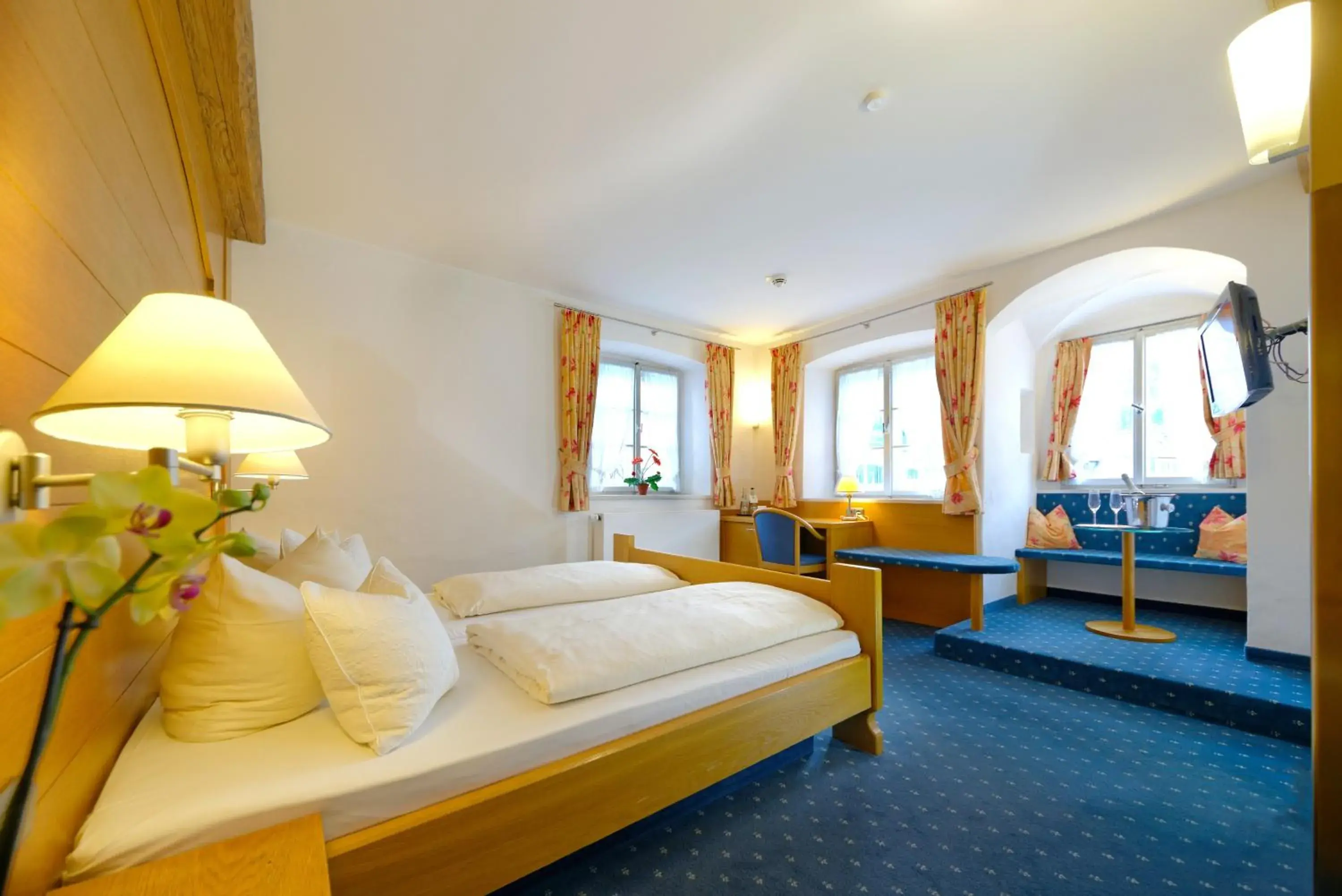 Comfort Double Room in Hotel Alte Post Comfort Double Room in Hotel Alte Post