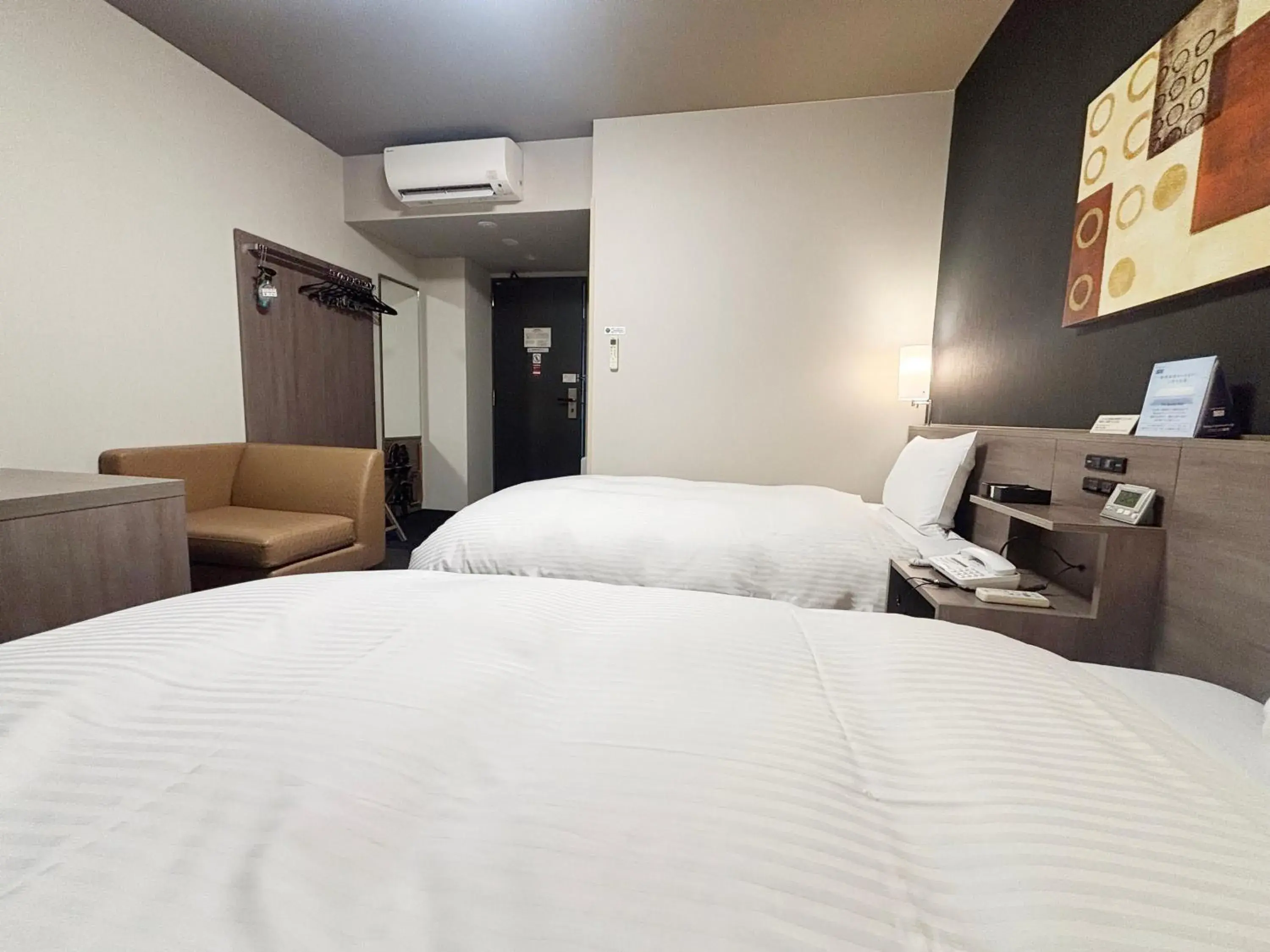 Superior Twin Room - single occupancy - Non-Smoking in Hotel Route-Inn Koka Minakuchi -Kokudo 1 gou- Superior Twin Room - single occupancy - Non-Smoking in Hotel Route-Inn Koka Minakuchi -Kokudo 1 gou-