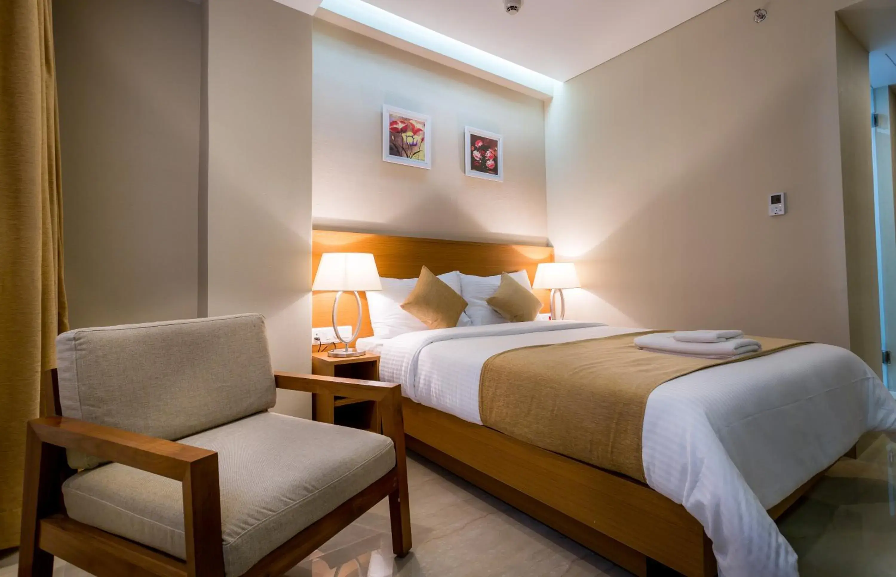 Superior Double Room - single occupancy in Classic Grande,a Member of Radisson Superior Double Room - single occupancy in Classic Grande,a Member of Radisson