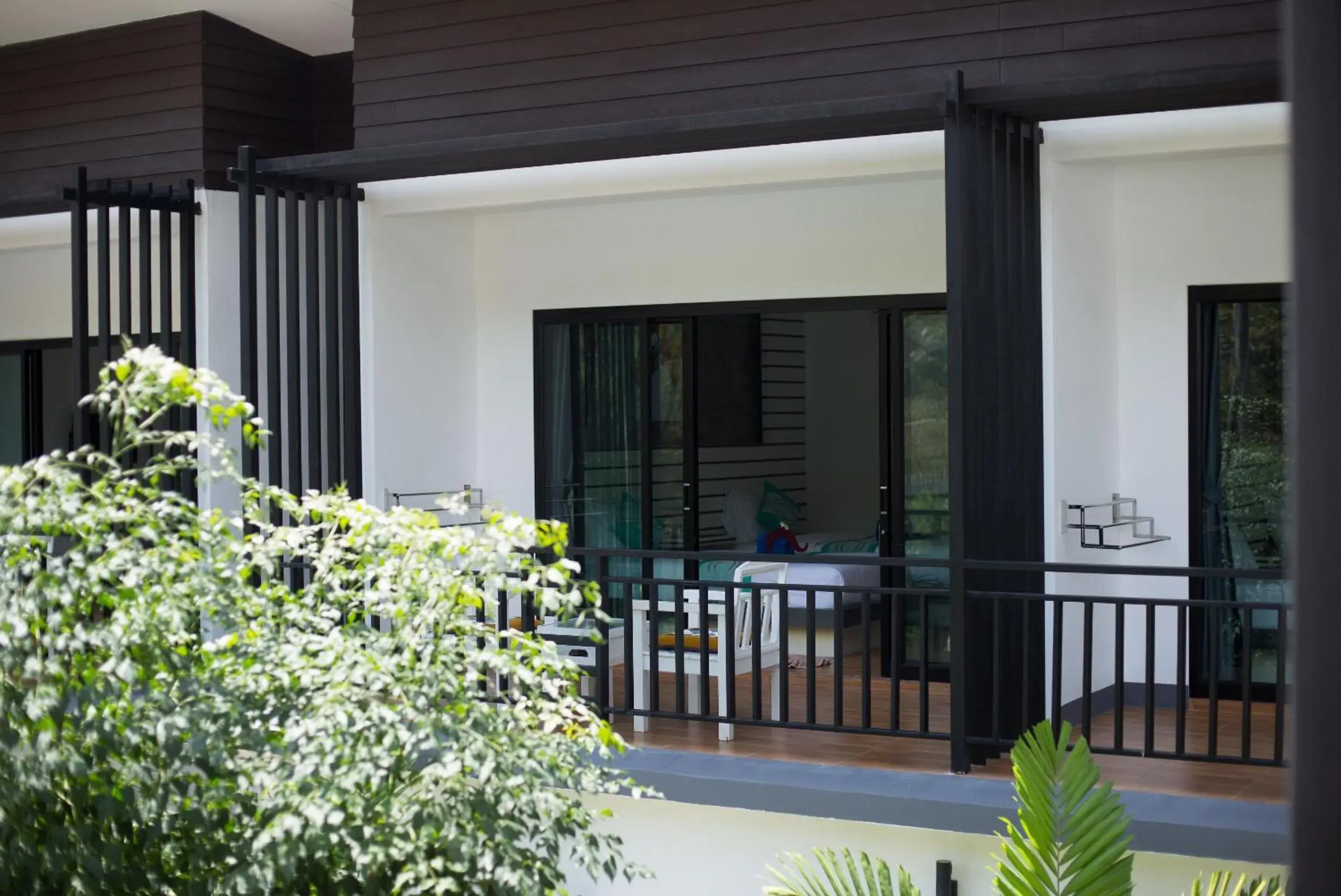 Triple Room with Pool View in The Ozo Kohtao Triple Room with Pool View in The Ozo Kohtao