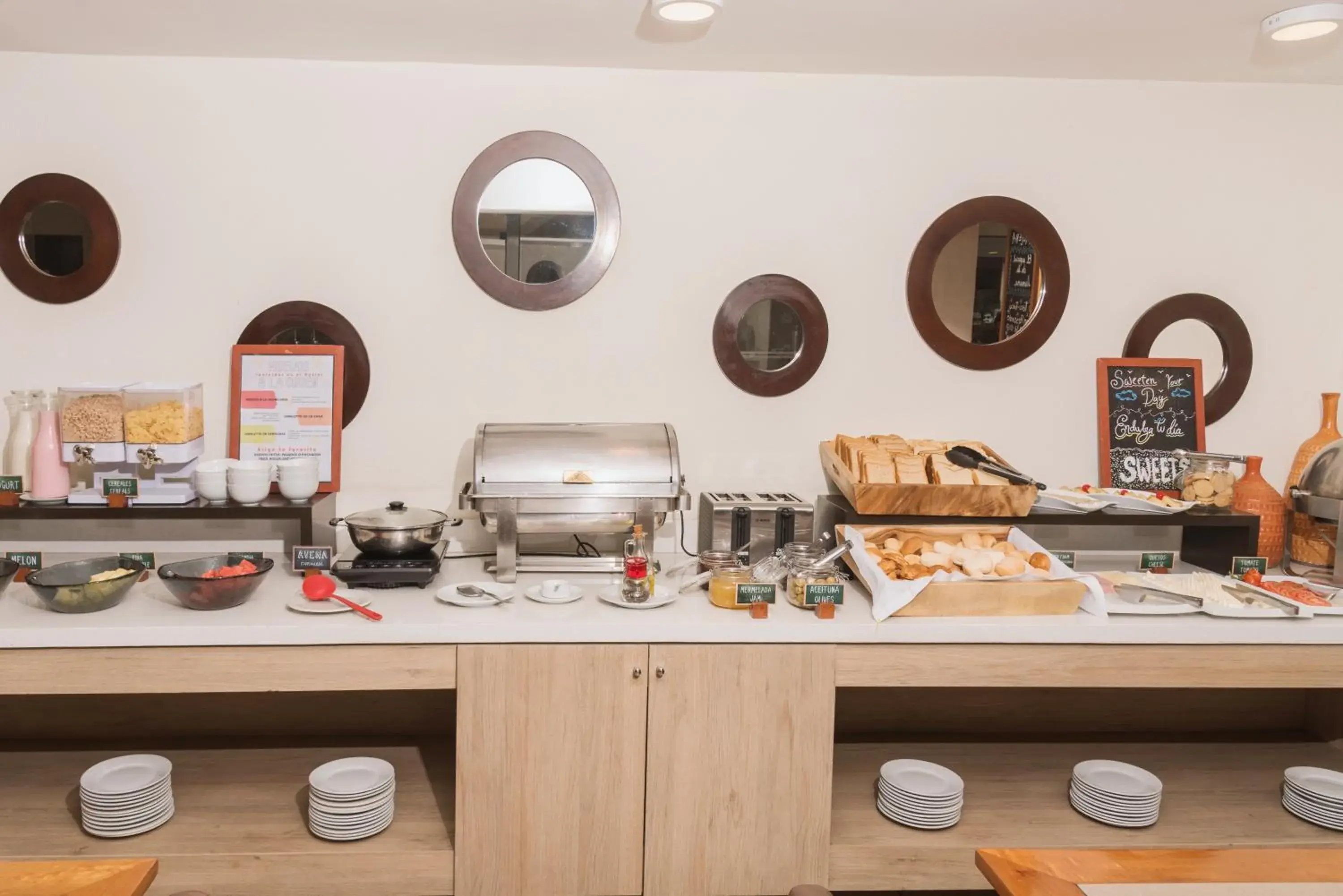 Triple Room in Girasoles Hotel Triple Room in Girasoles Hotel