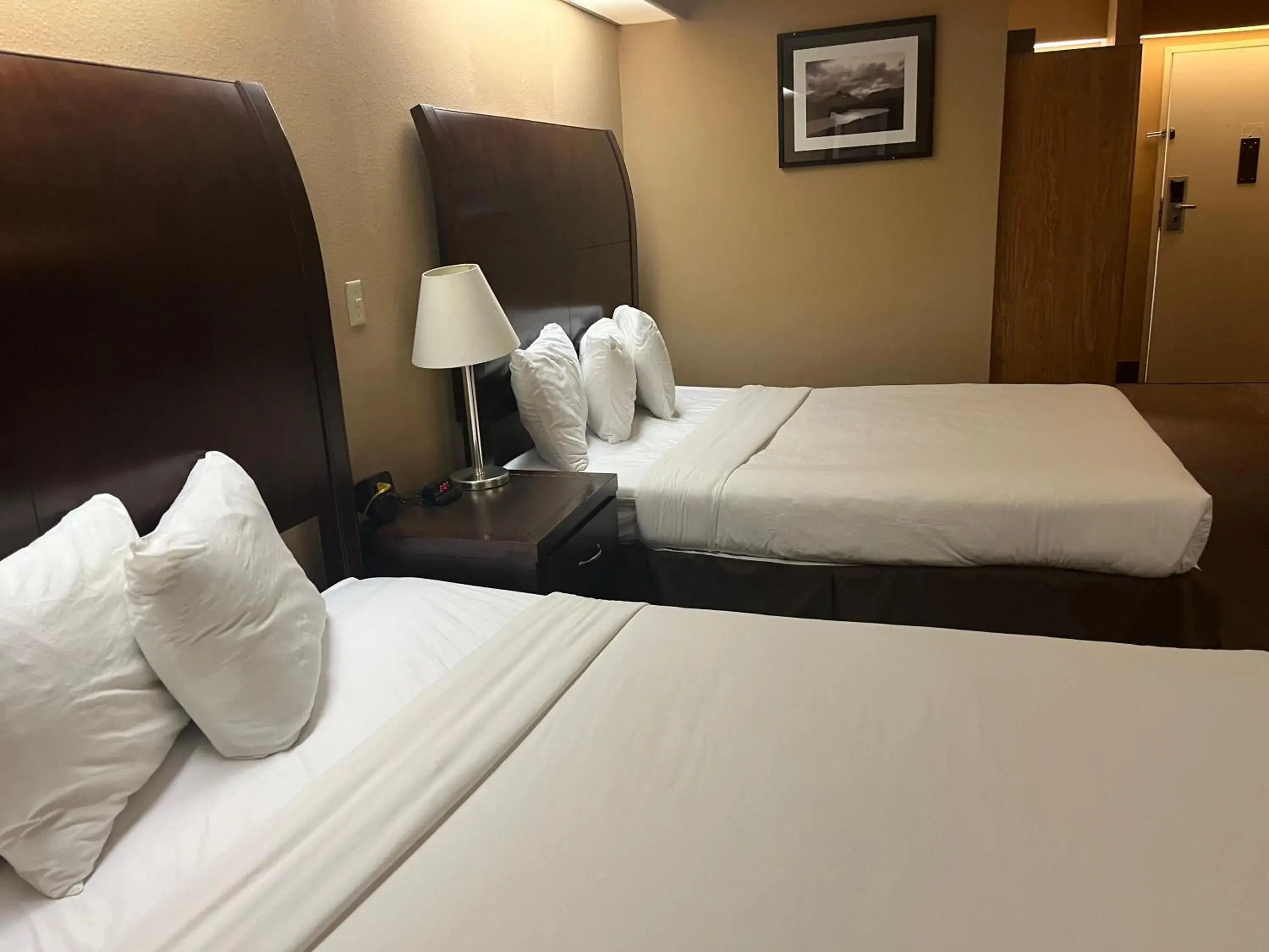 Queen Room with Two Queen Beds - single occupancy in Americas Best Value Inn Kalispell Queen Room with Two Queen Beds - single occupancy in Americas Best Value Inn Kalispell