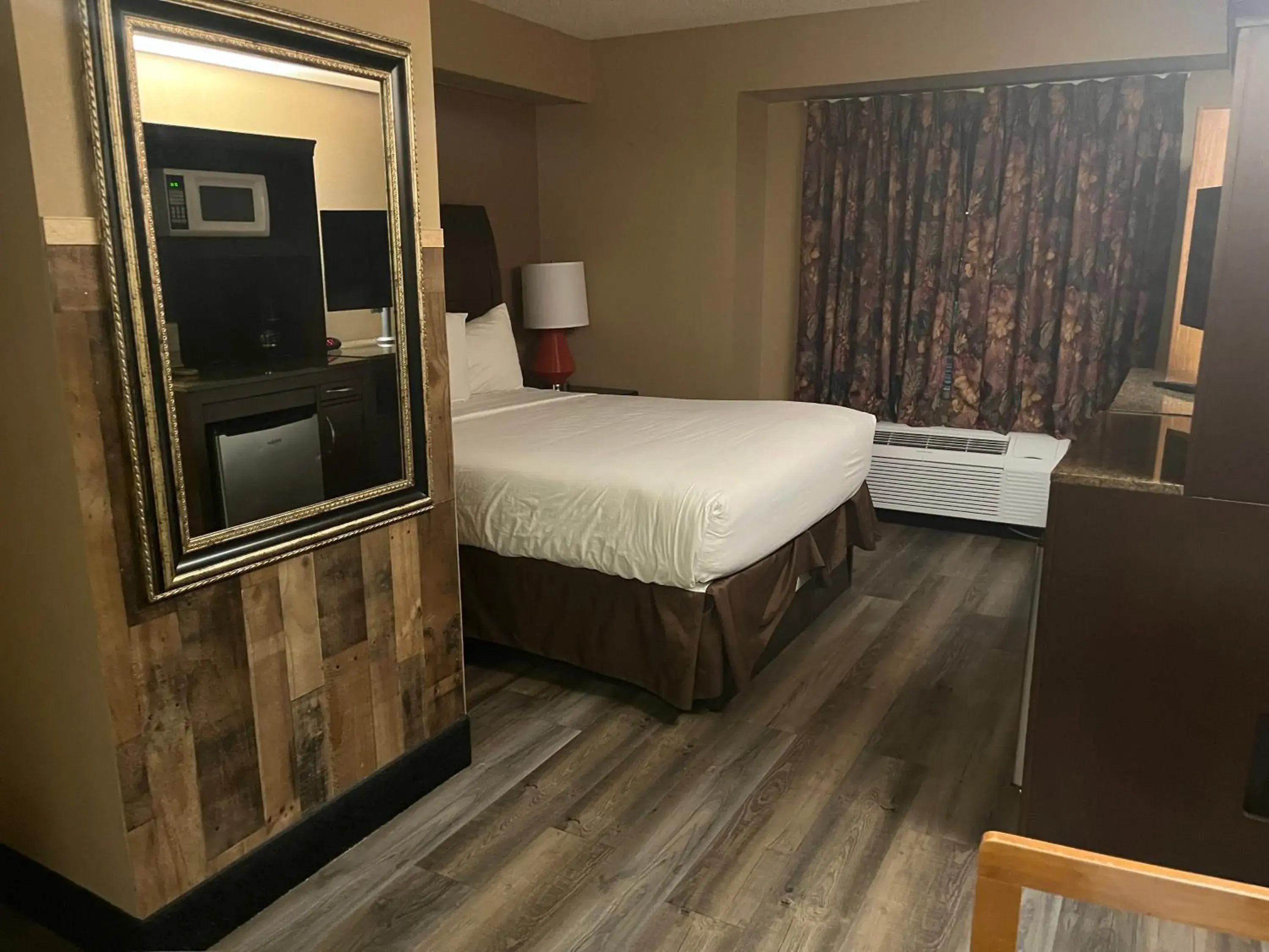 Queen Room - single occupancy in Americas Best Value Inn Kalispell Queen Room - single occupancy in Americas Best Value Inn Kalispell